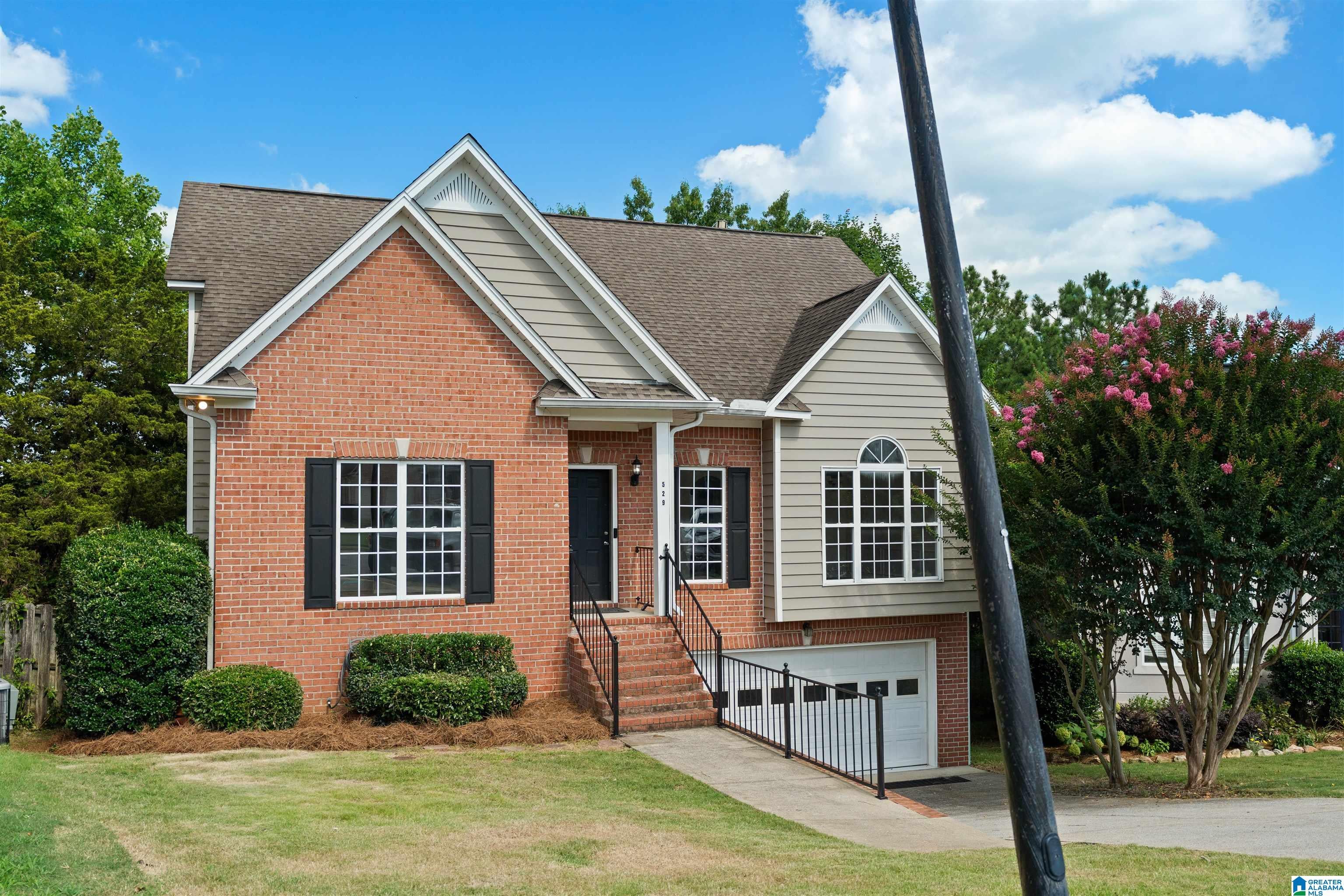 529 WILLOW OAKS CIRCLE