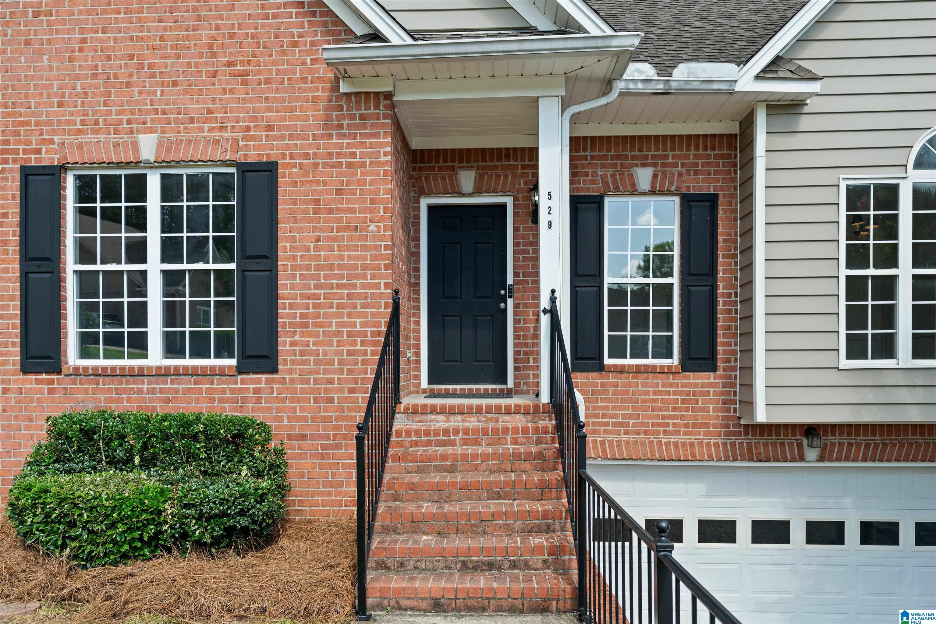 529 WILLOW OAKS CIRCLE