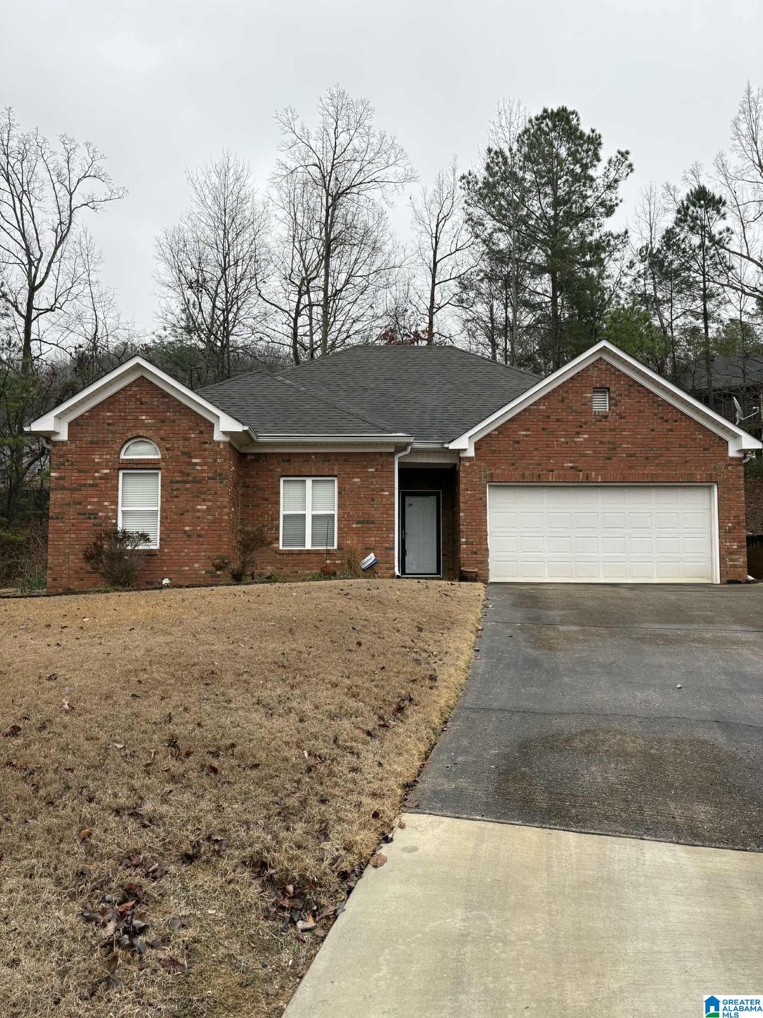 Photo 1 of 28 — 6758 HEATON MANOR, PINSON, AL 35126