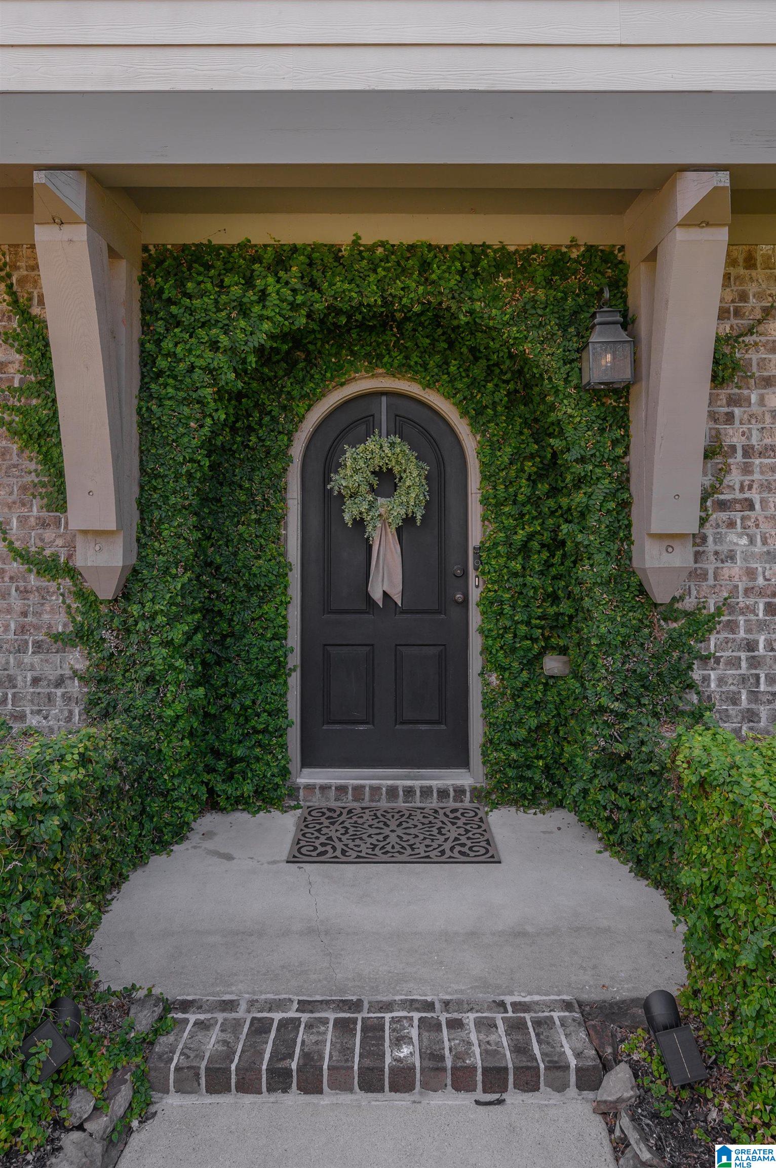 4677 AMBERLEY DRIVE