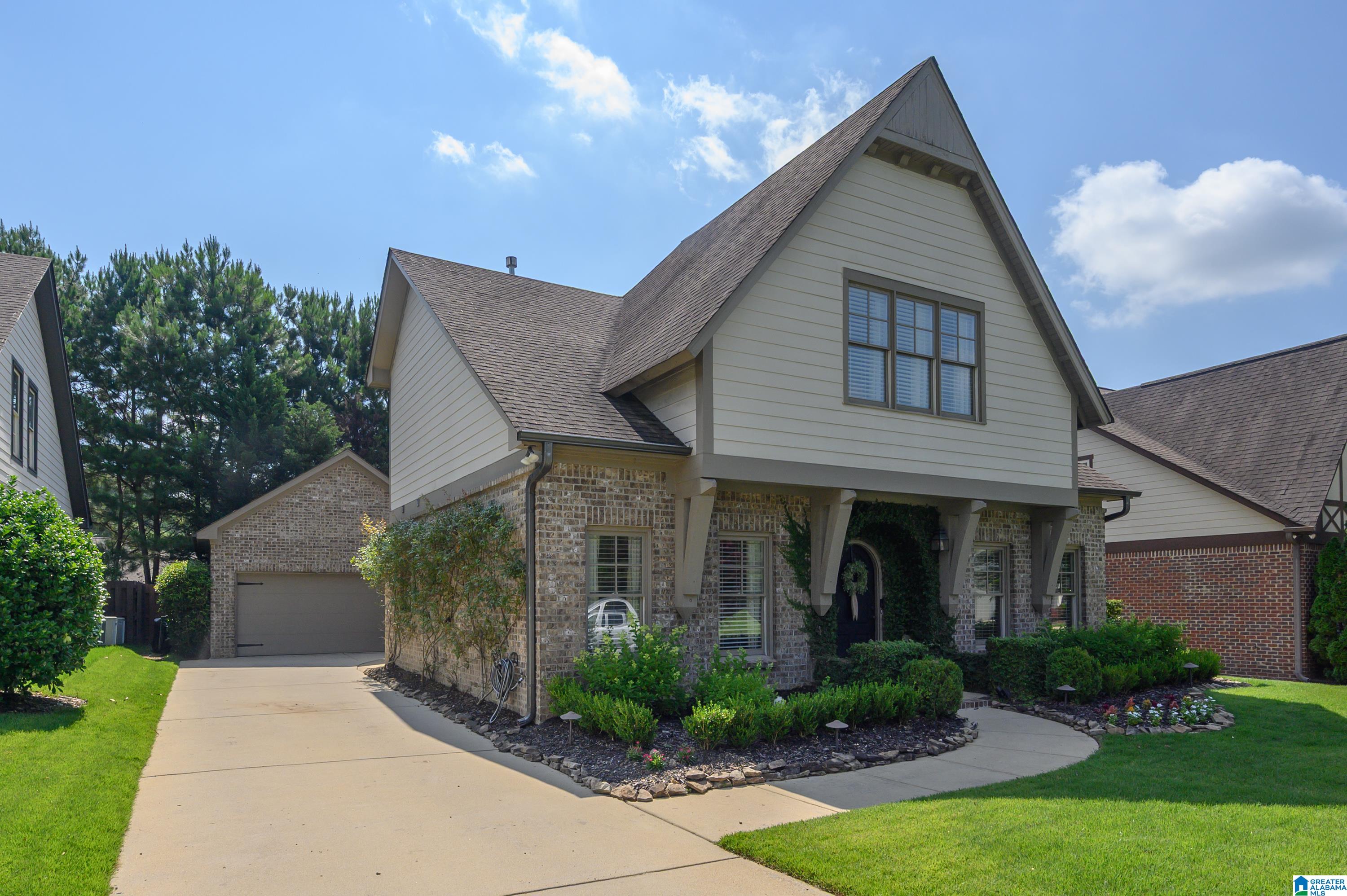 4677 AMBERLEY DRIVE