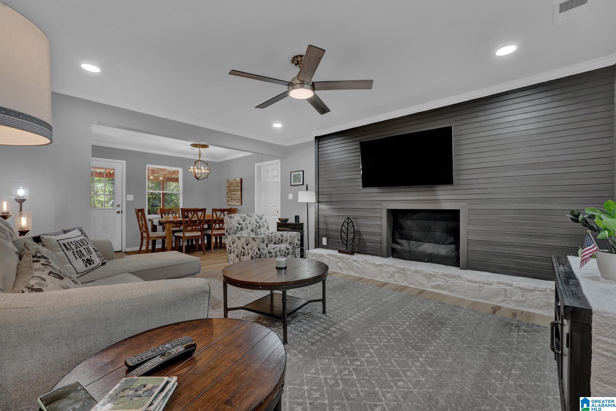 100 BERMUDA LAKE DRIVE