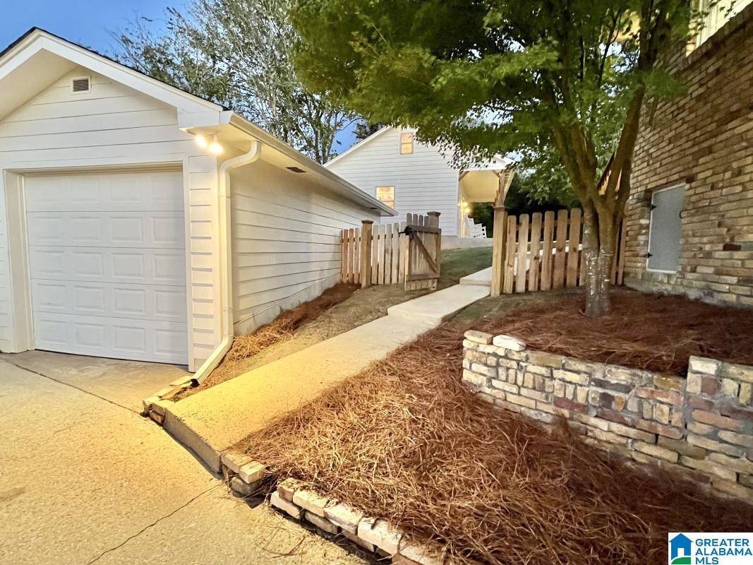 2709 ALTADENA LAKE ROAD