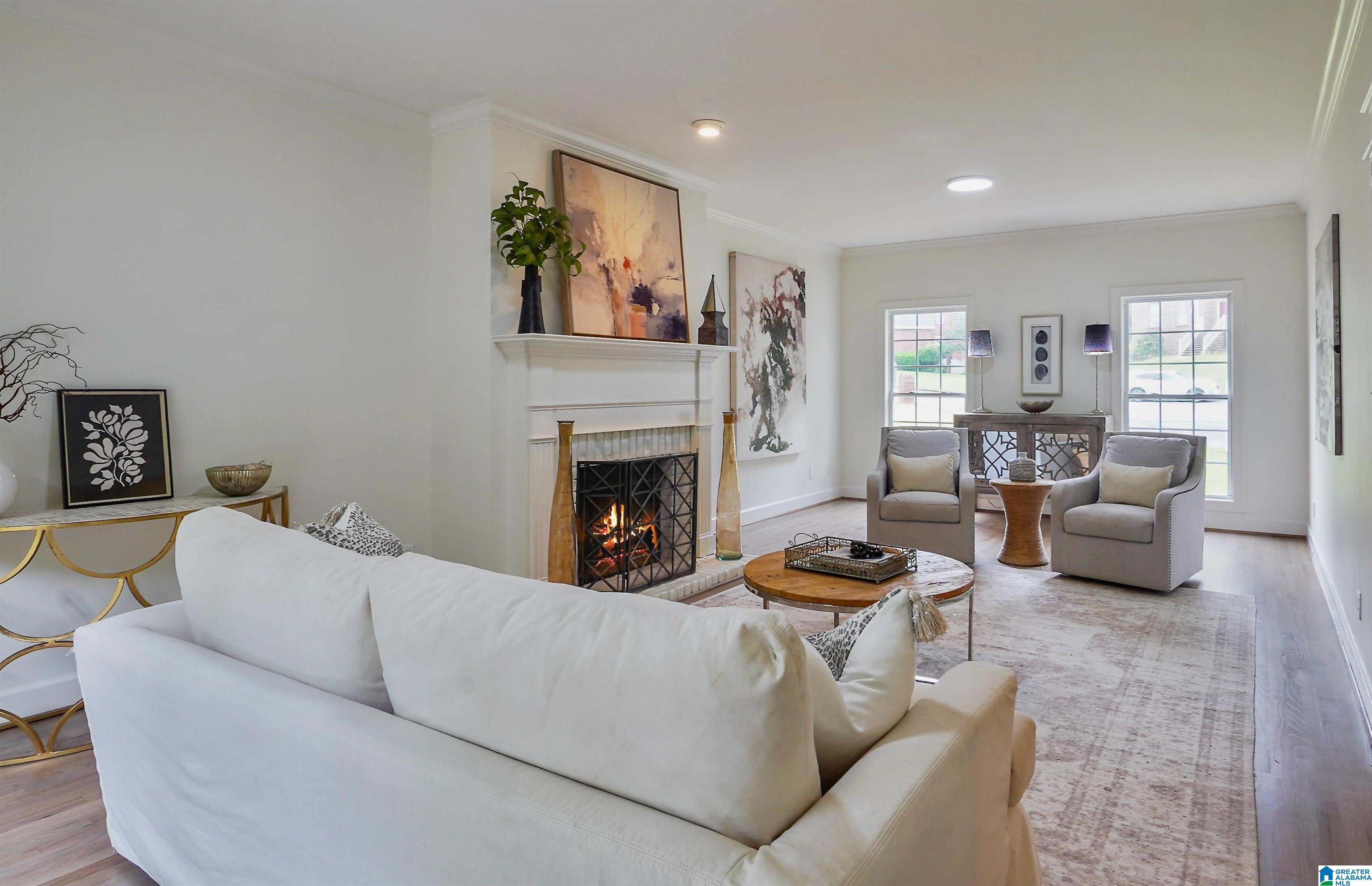 6002 SILVER LAKE CIRCLE
