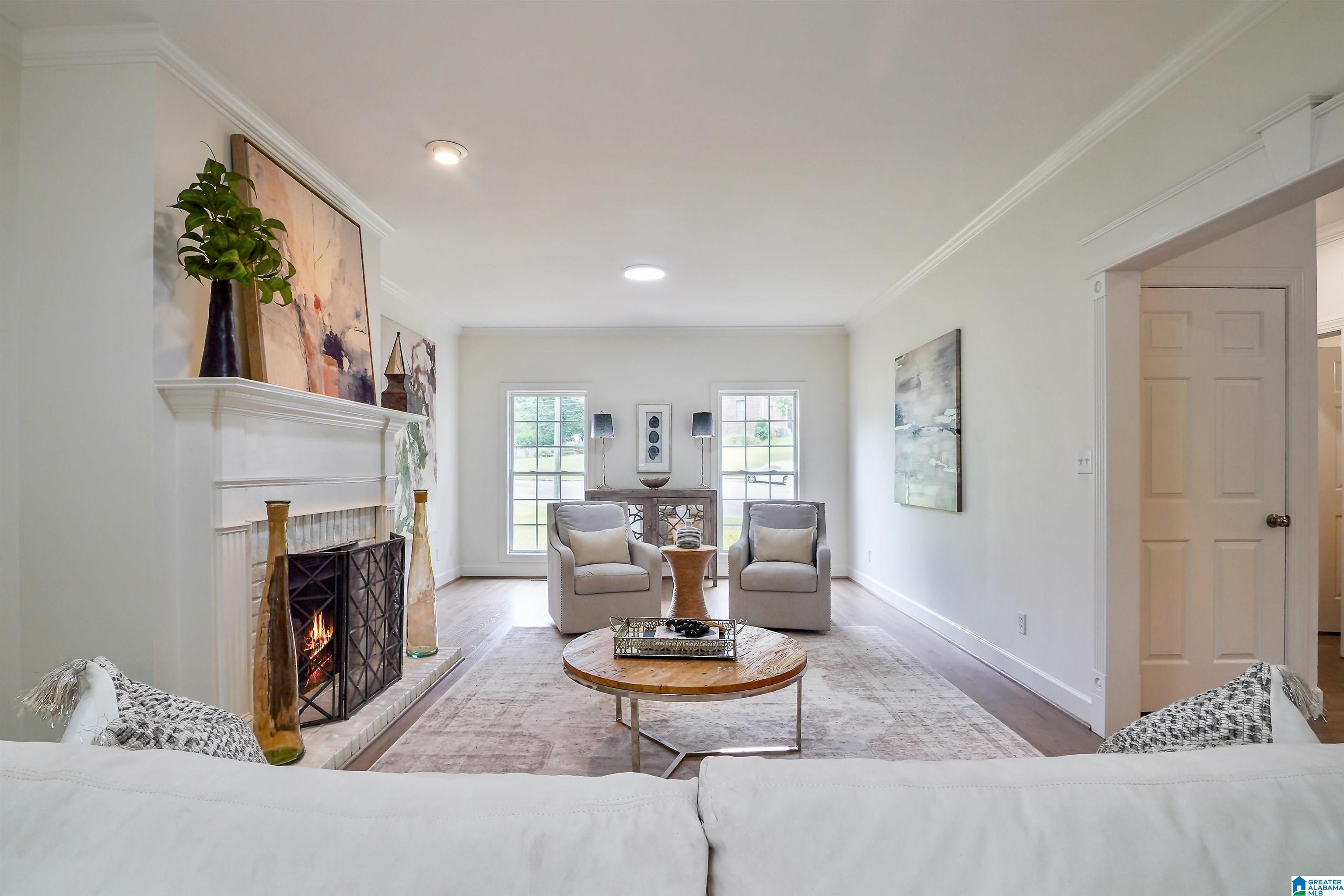 6002 SILVER LAKE CIRCLE