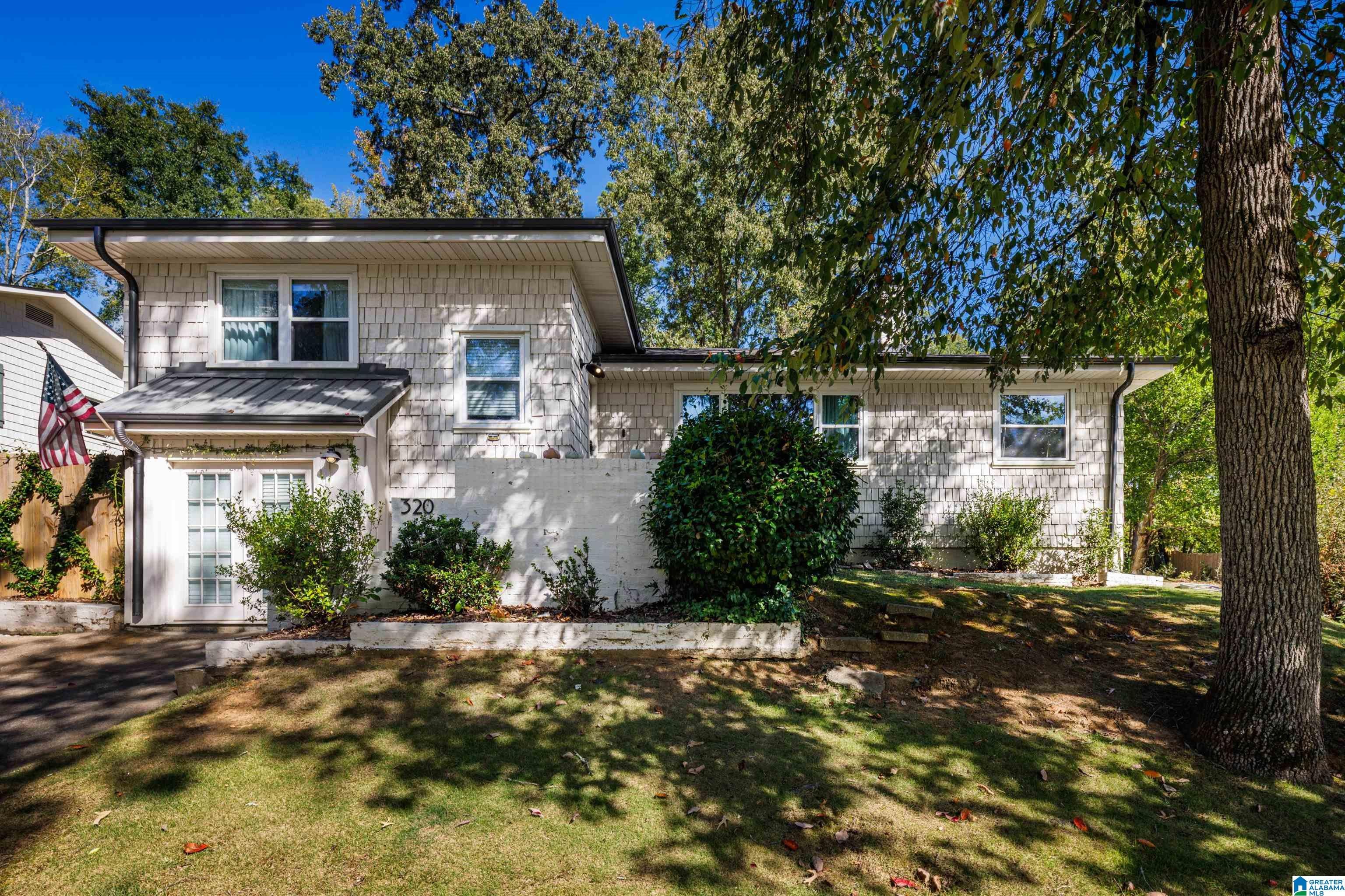 320 REDFERN STREET