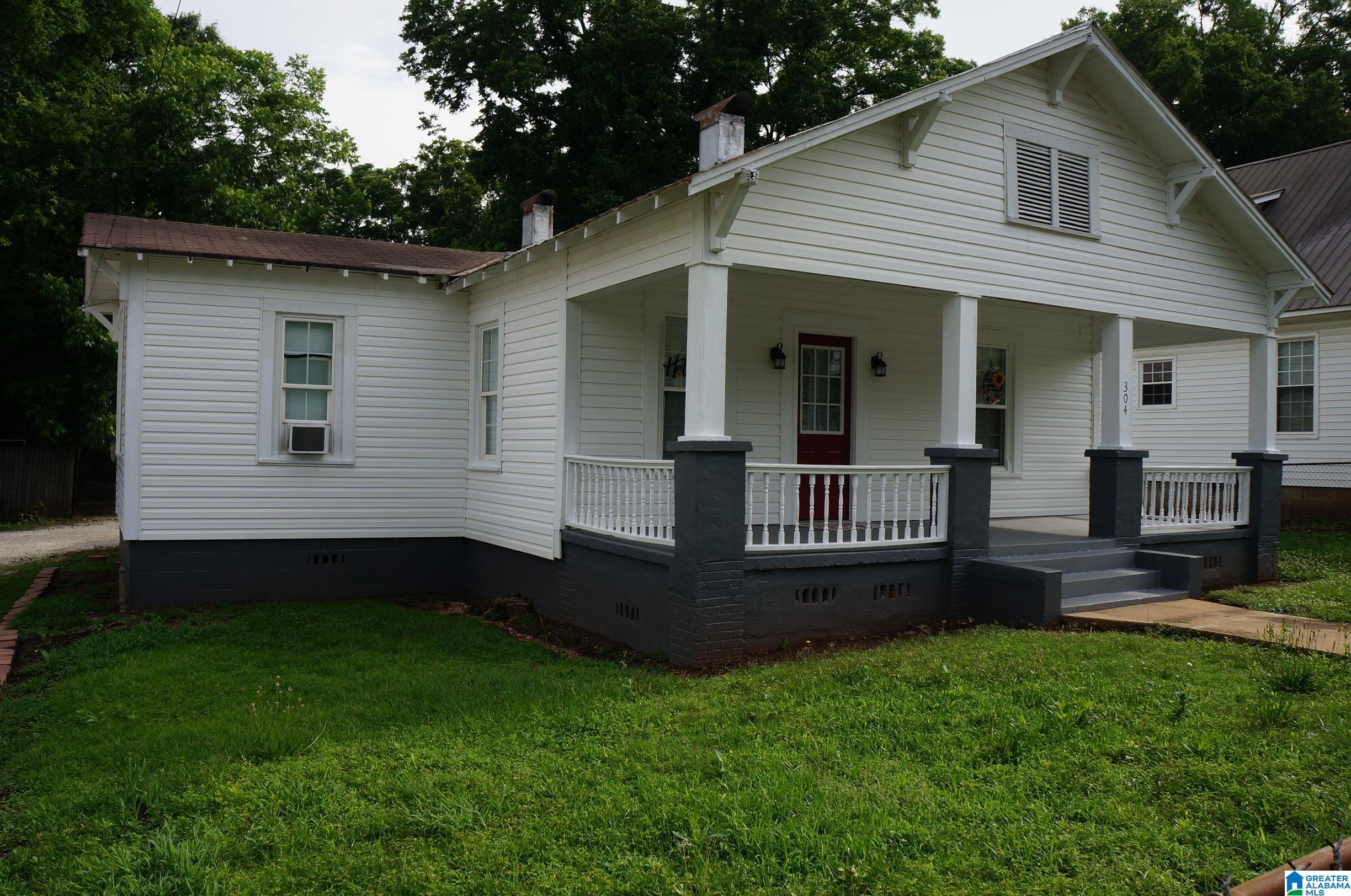 304 E 3RD STREET
