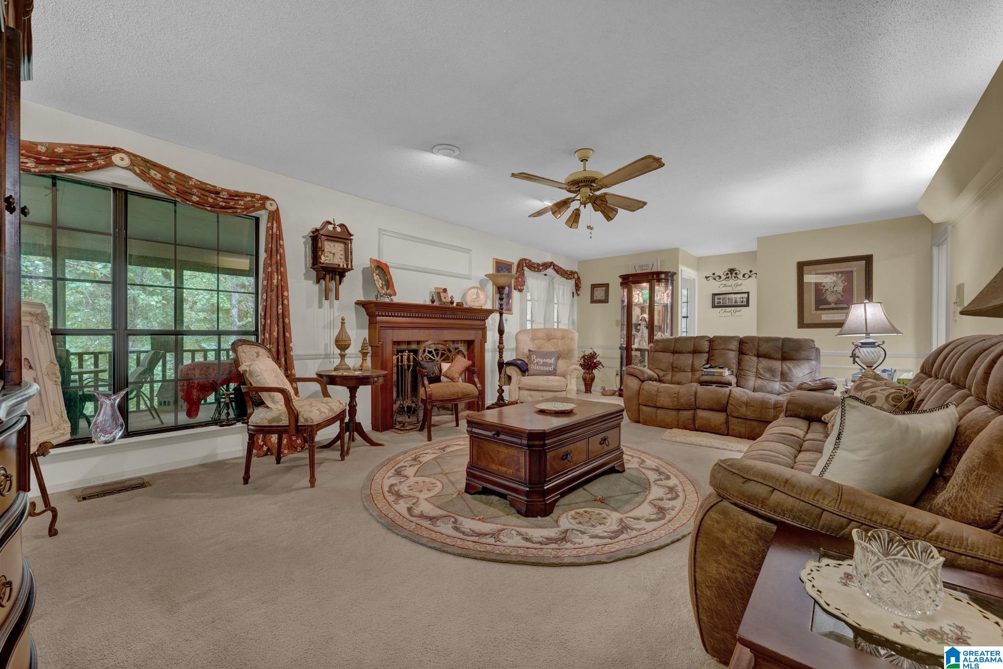 324 THOMPSON DRIVE