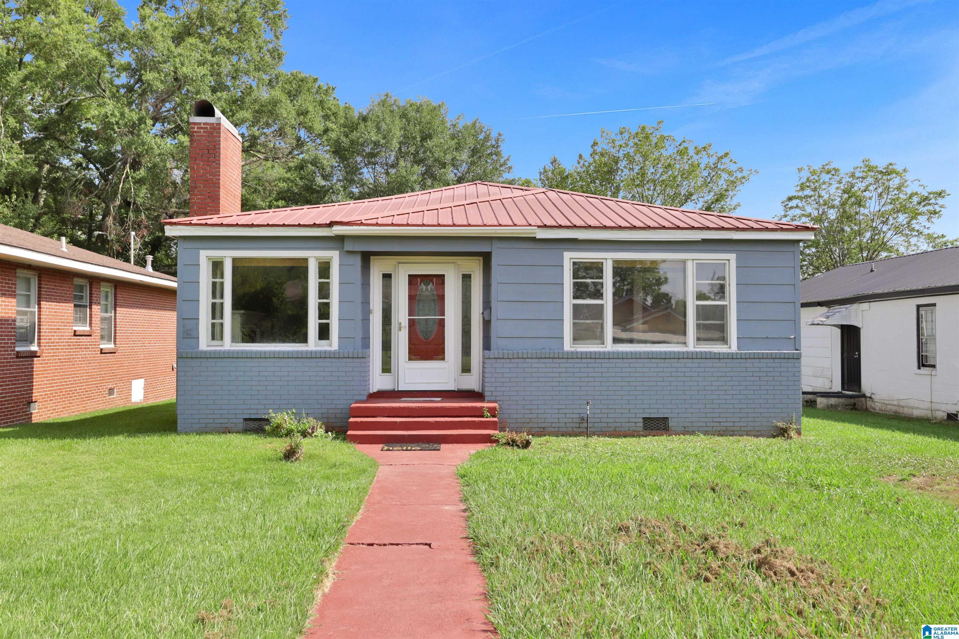 1024 CLAXTON STREET