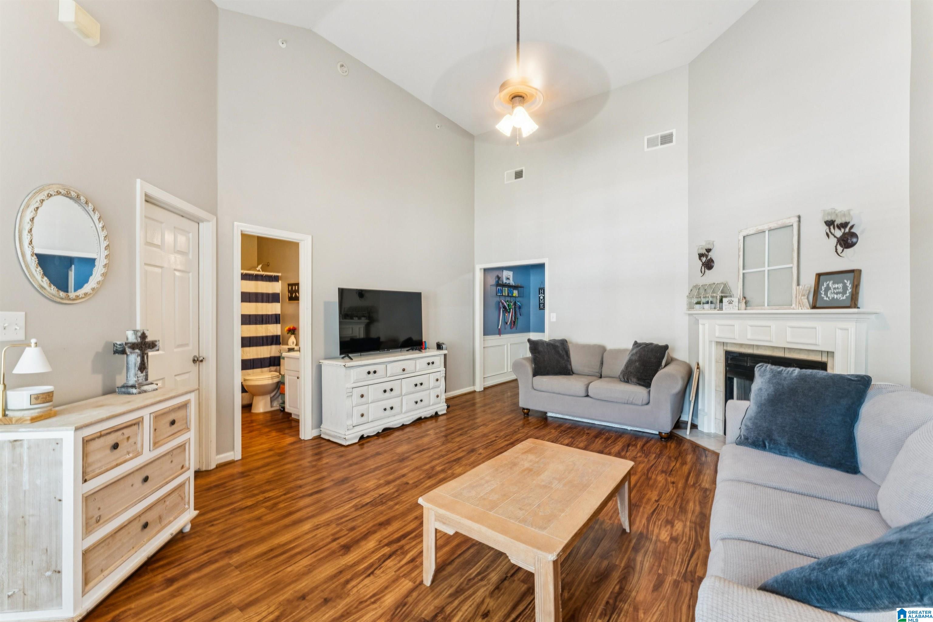 217 PARK VILLAGE CIRCLE