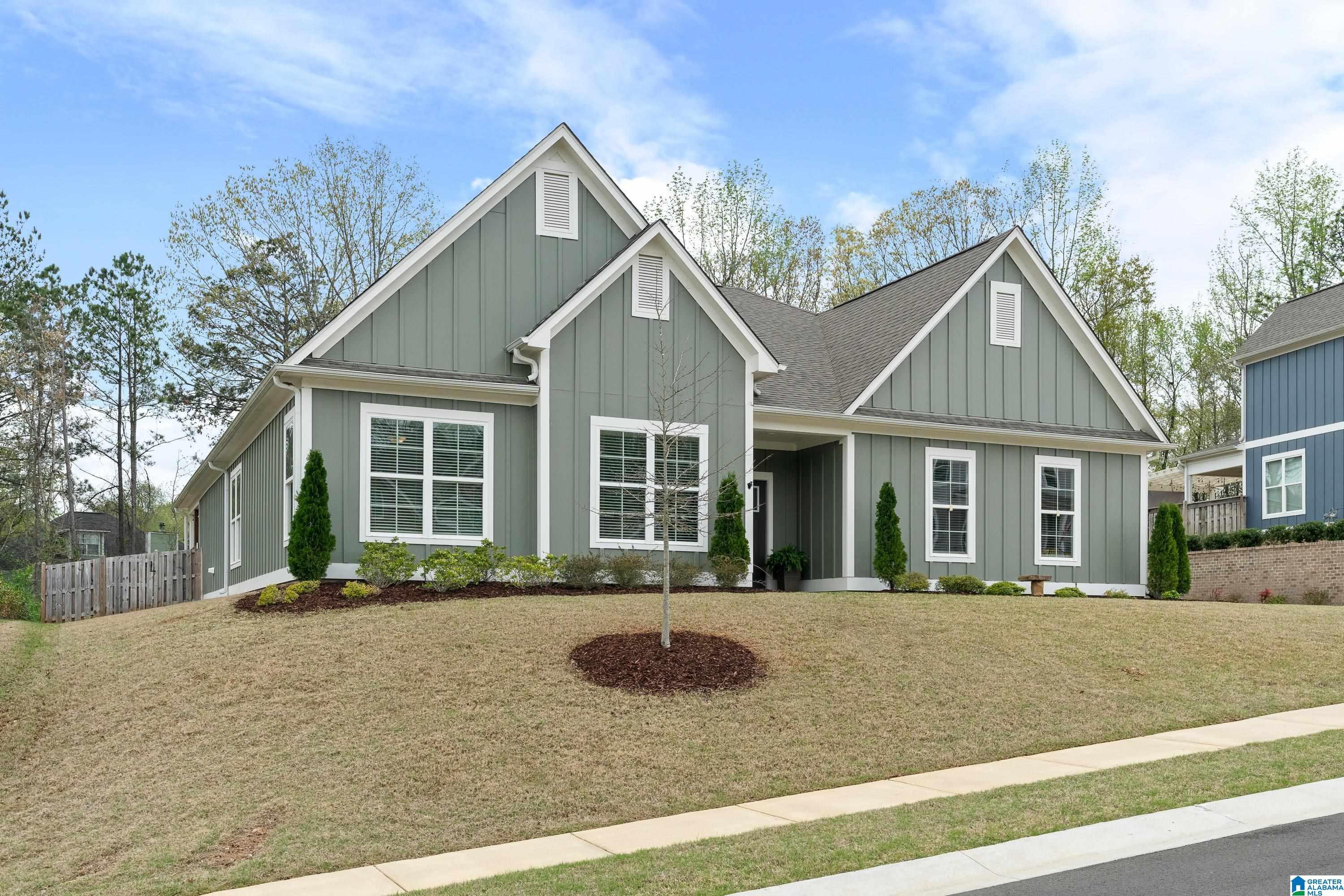 250 HENLEY WAY