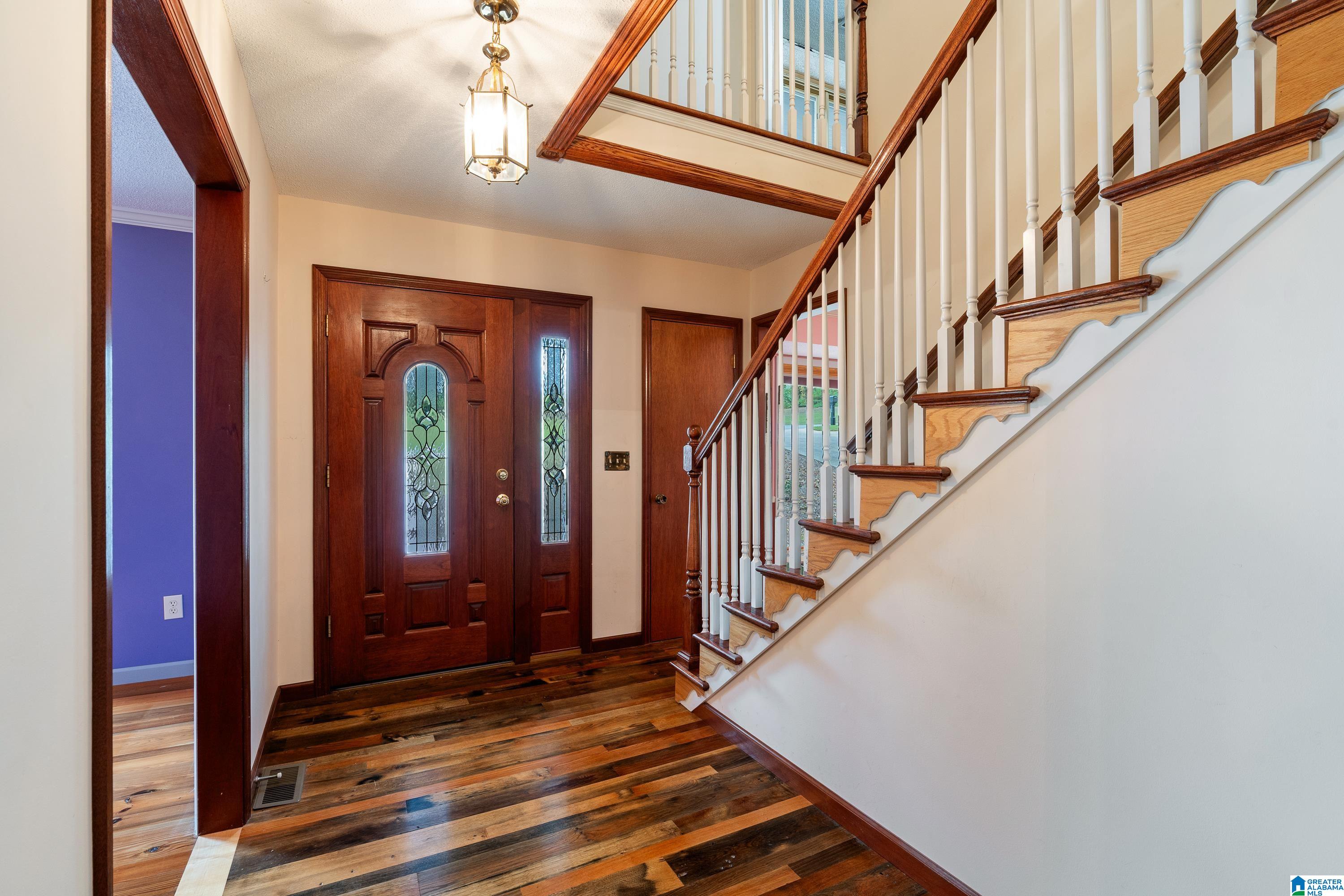 1445 SEQUOIA TRAIL
