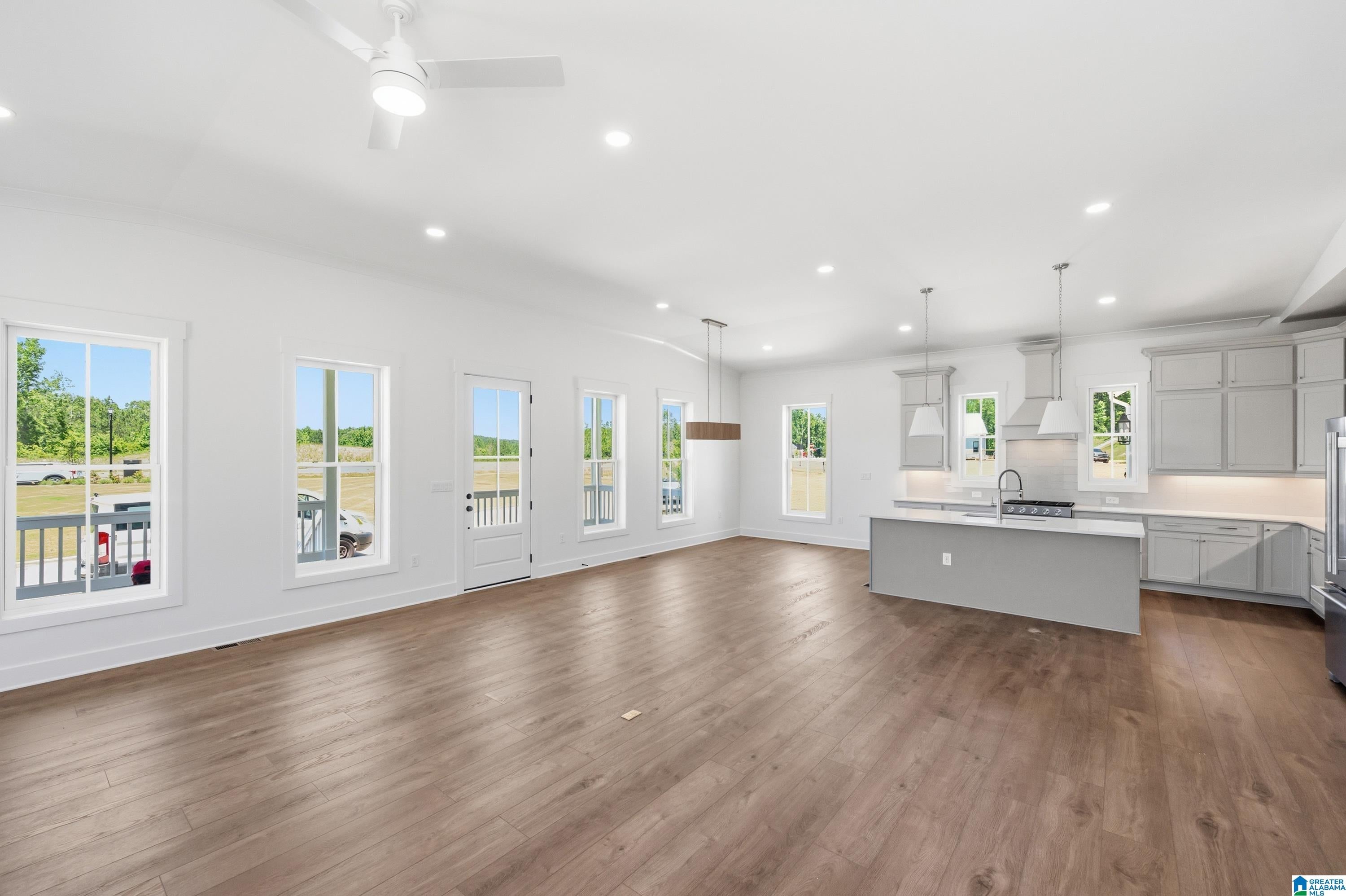 1008 WILTSHIRE LANE