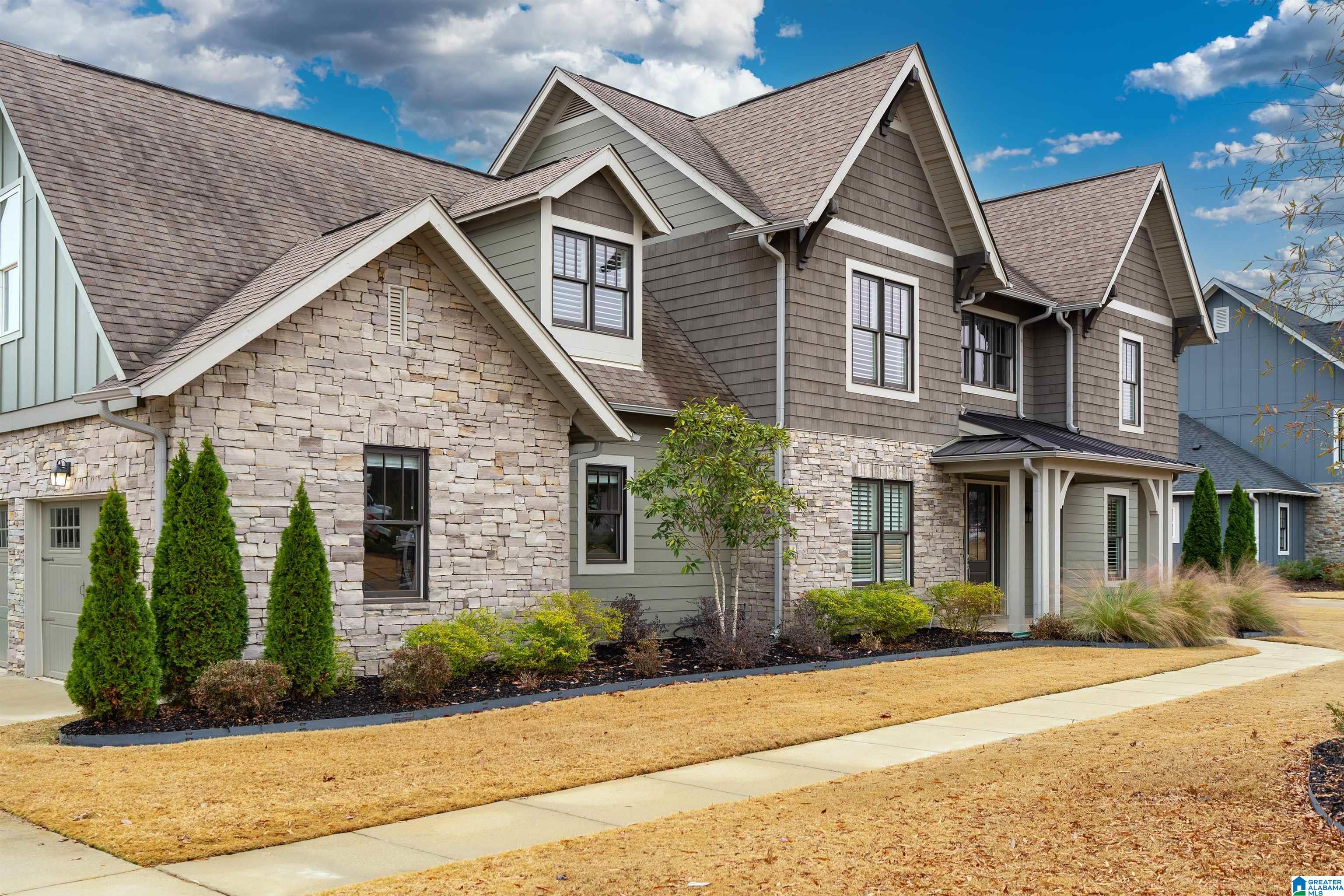 2744 BLACKRIDGE LANE