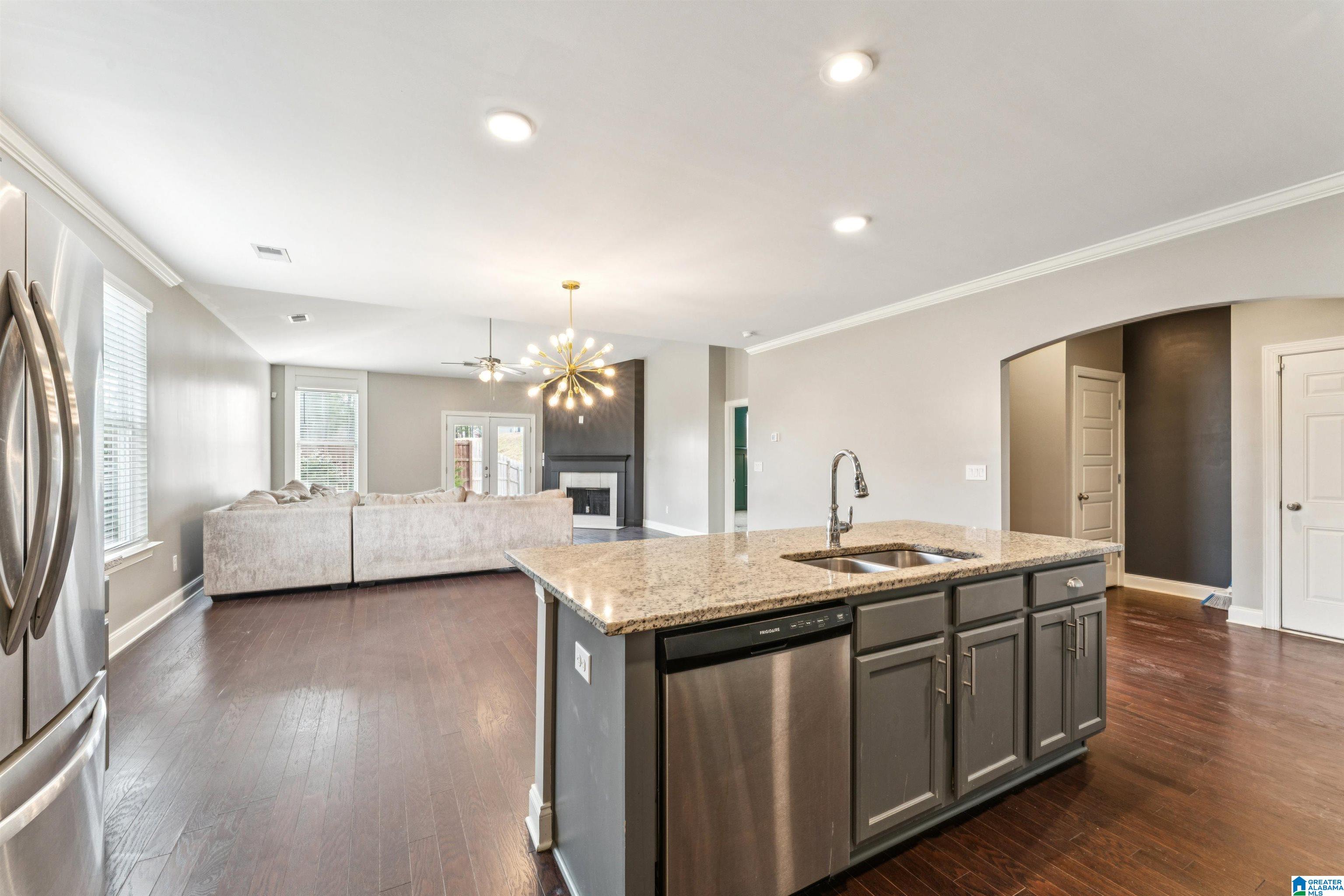 450 DOSS FERRY PARKWAY