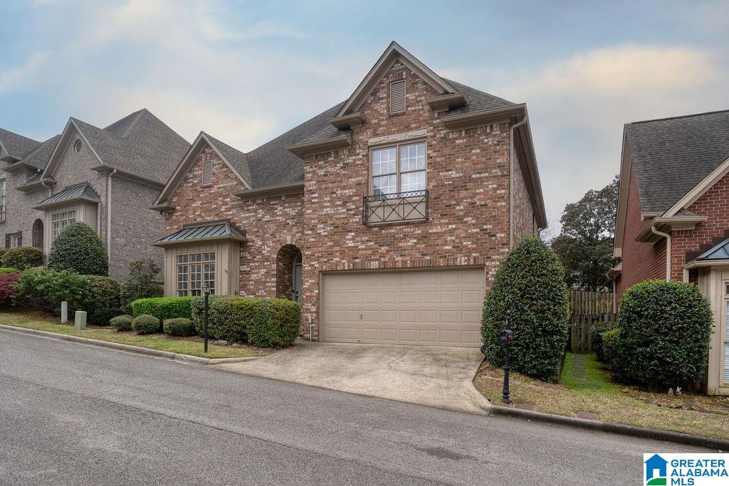 1595 CREEKSTONE CIRCLE