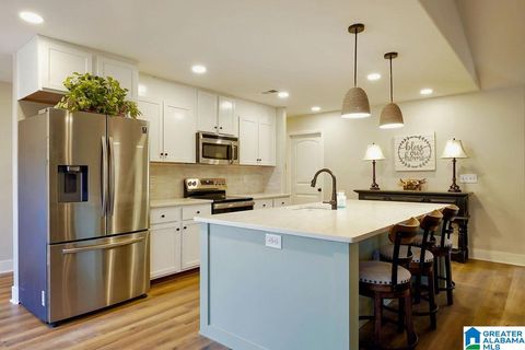 325 GOLDEN MEADOWS PLACE ALABASTER AL 35007