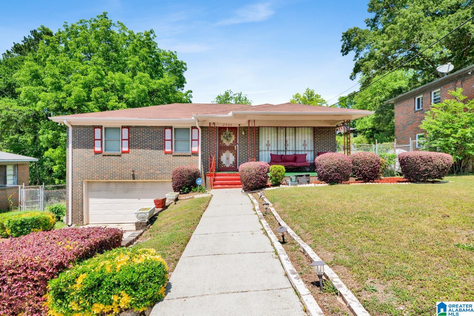 Photo 1 of 33 — 2908 WENONAH DRIVE SW, BIRMINGHAM, AL 35211