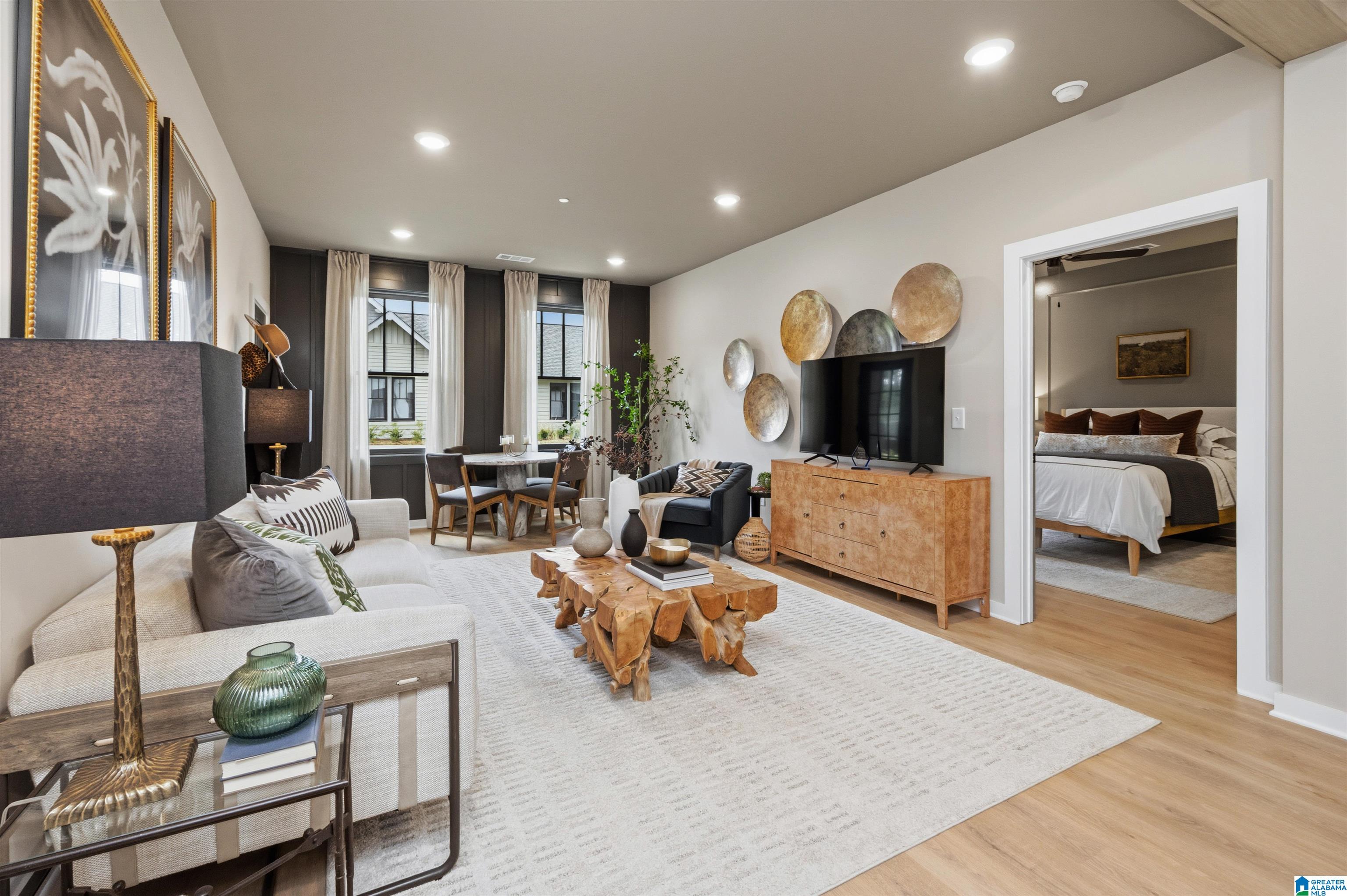1801 WILLIAMETTE TRACE 101
