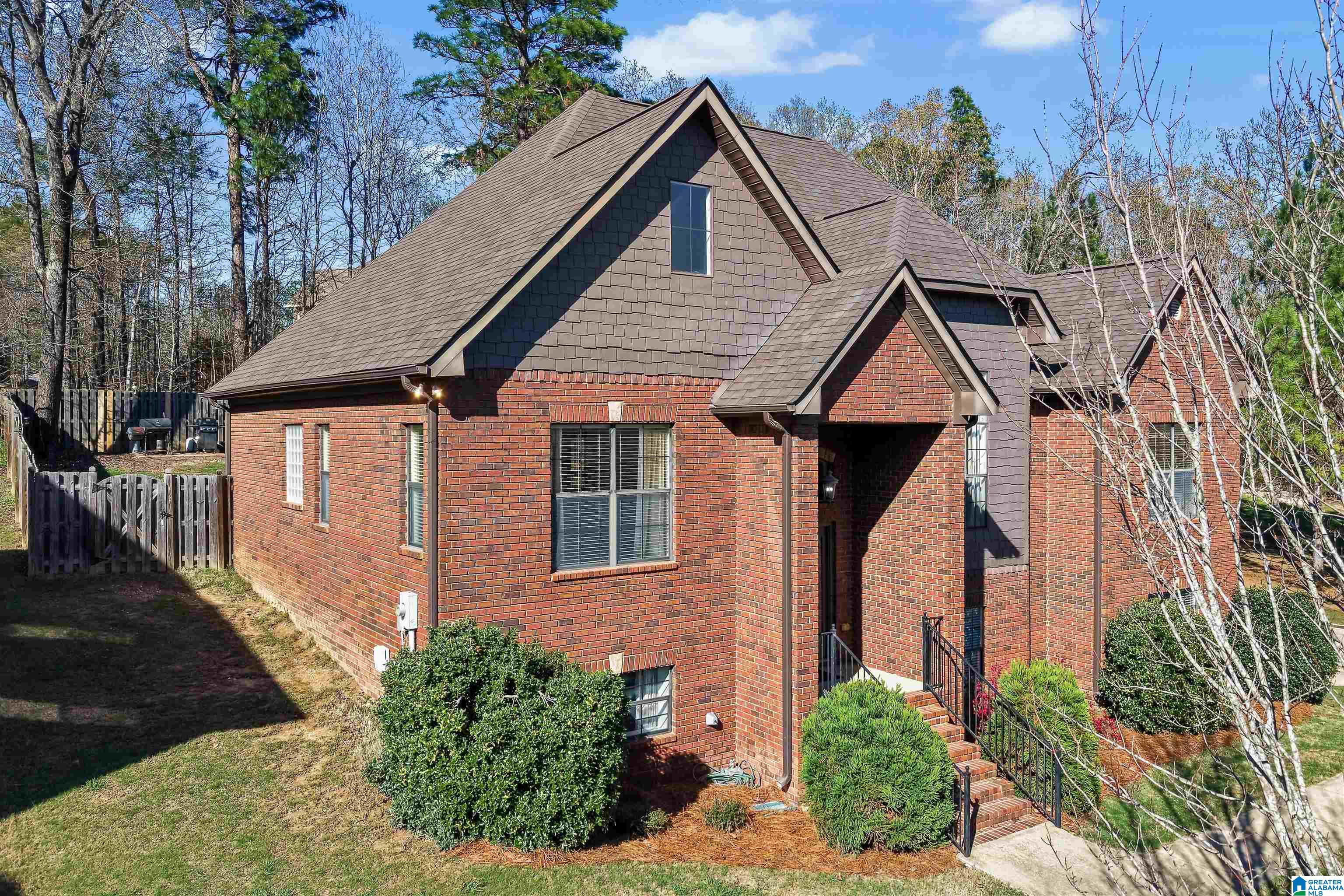 236 THOROUGHBRED LANE