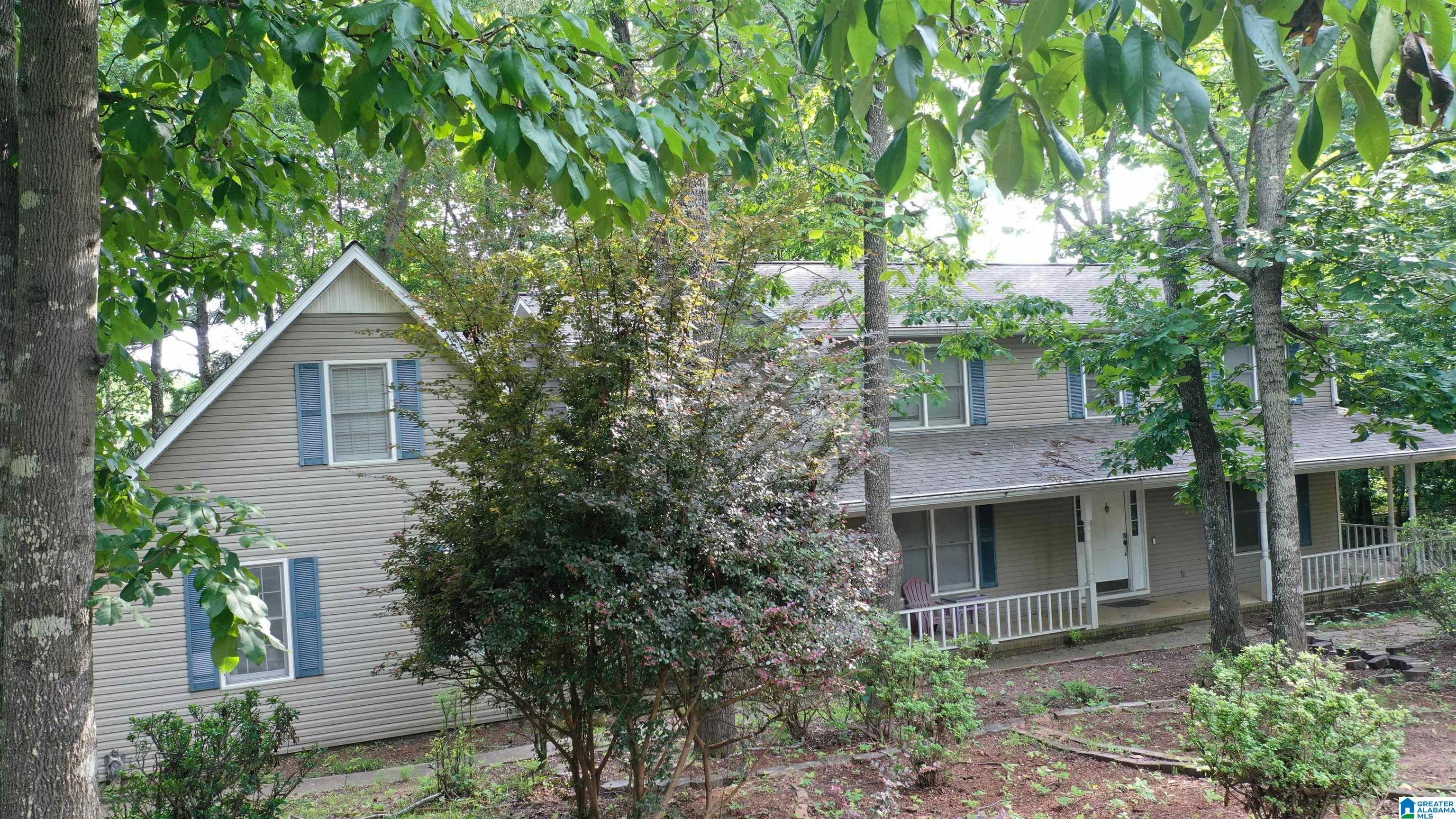 1201 DEVONSHIRE DRIVE NE