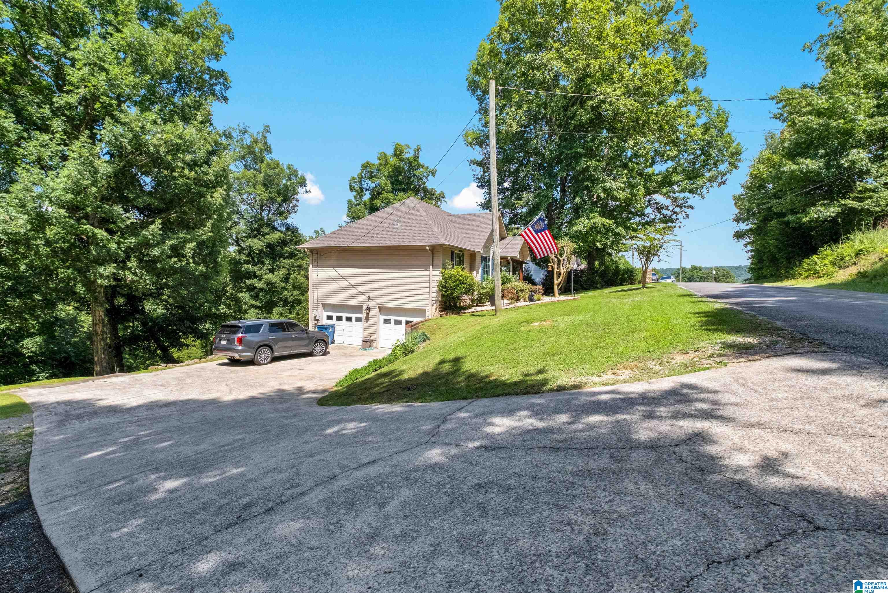 5285 RED VALLEY ROAD