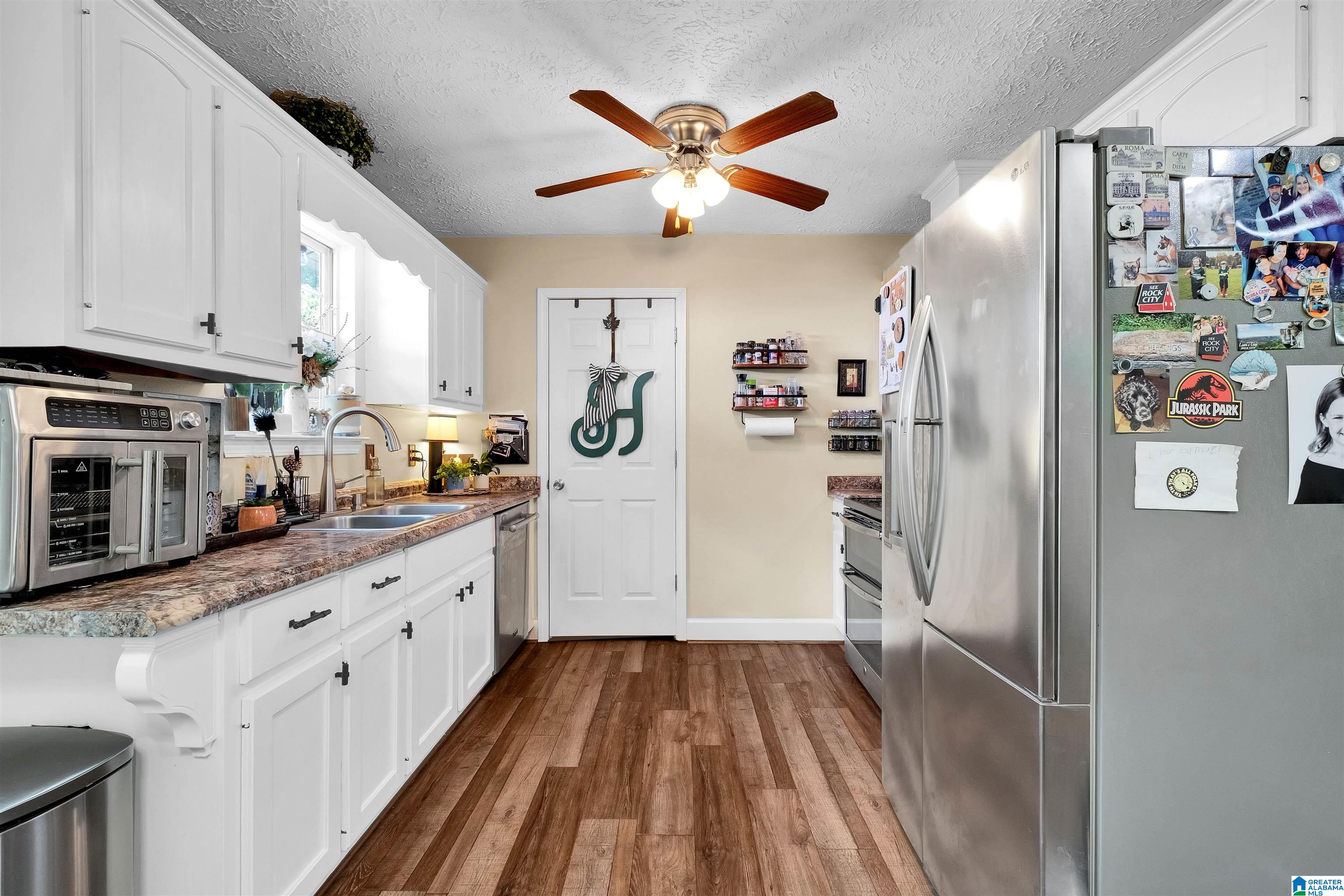 5285 RED VALLEY ROAD