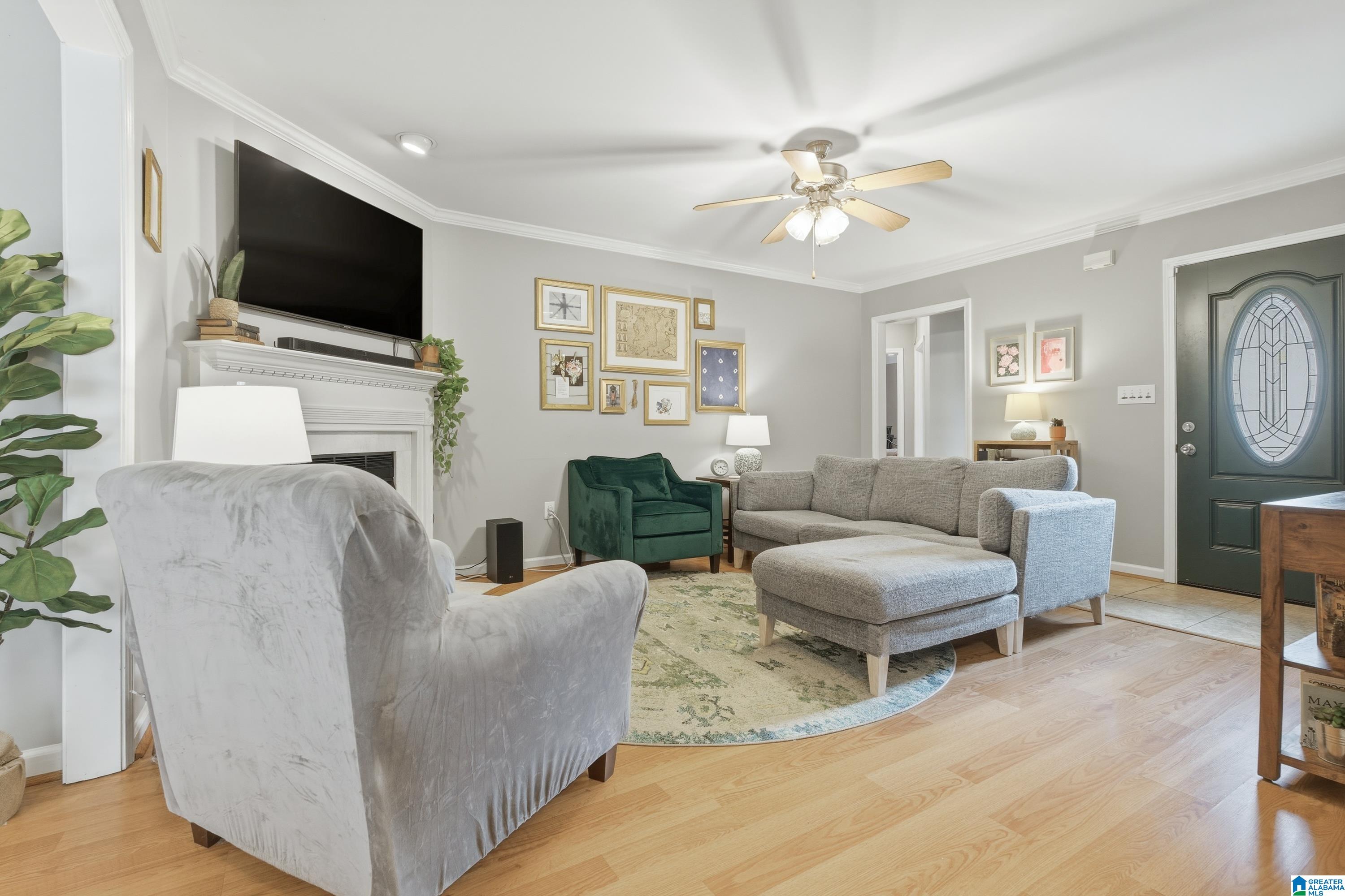 424 MERIWEATHER LANE