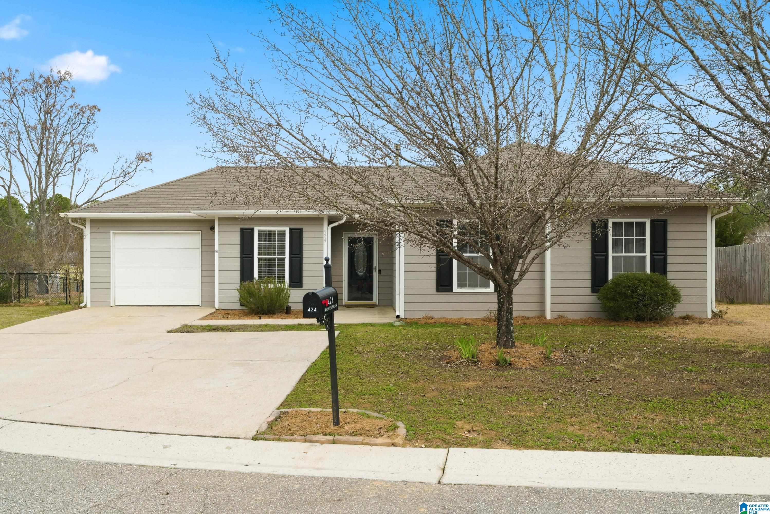 424 MERIWEATHER LANE