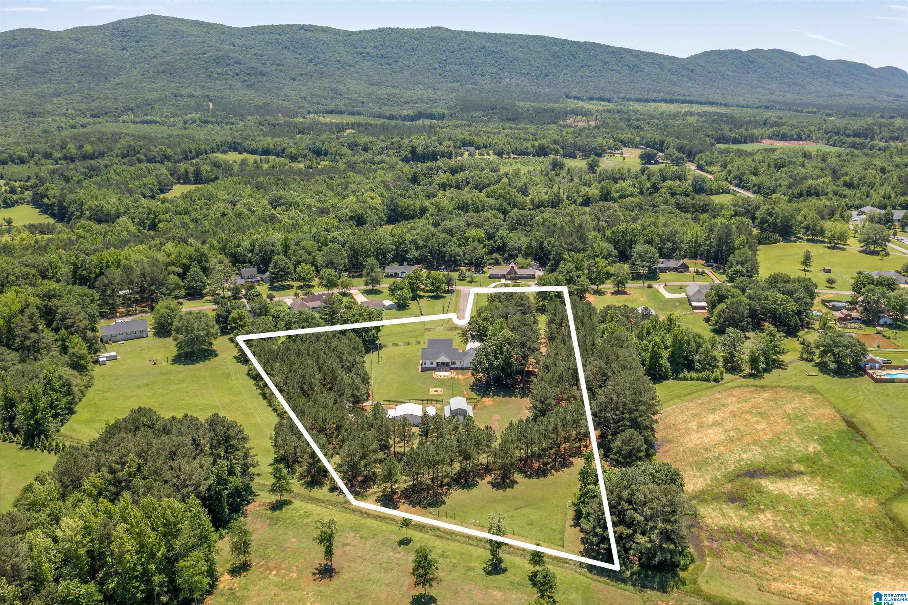 185 MEADOWBROOK DRIVE