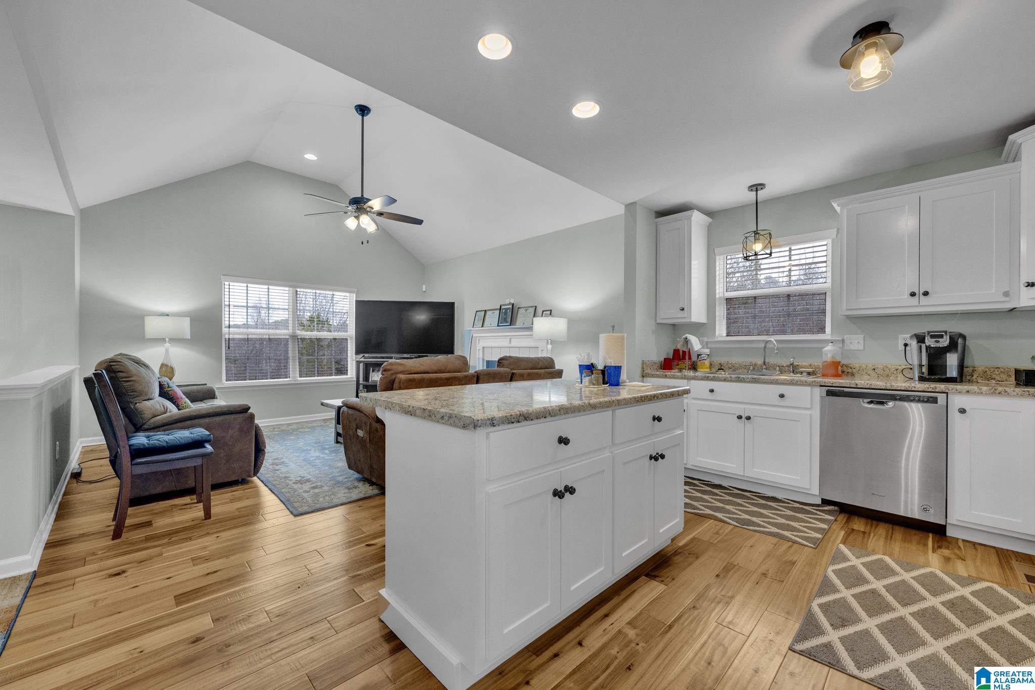 118 WHISPERING PINES DRIVE