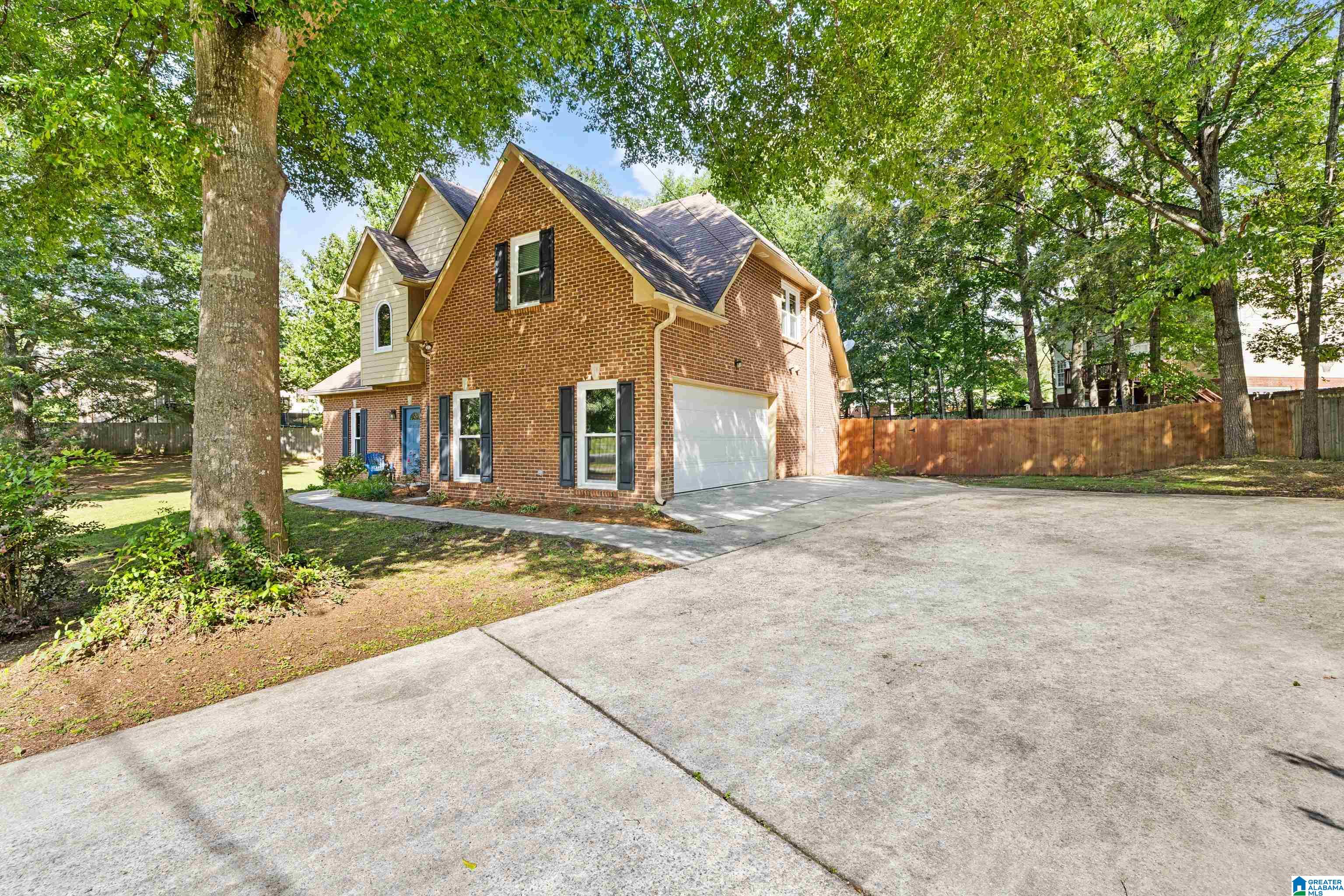 105 KENT HILL COVE