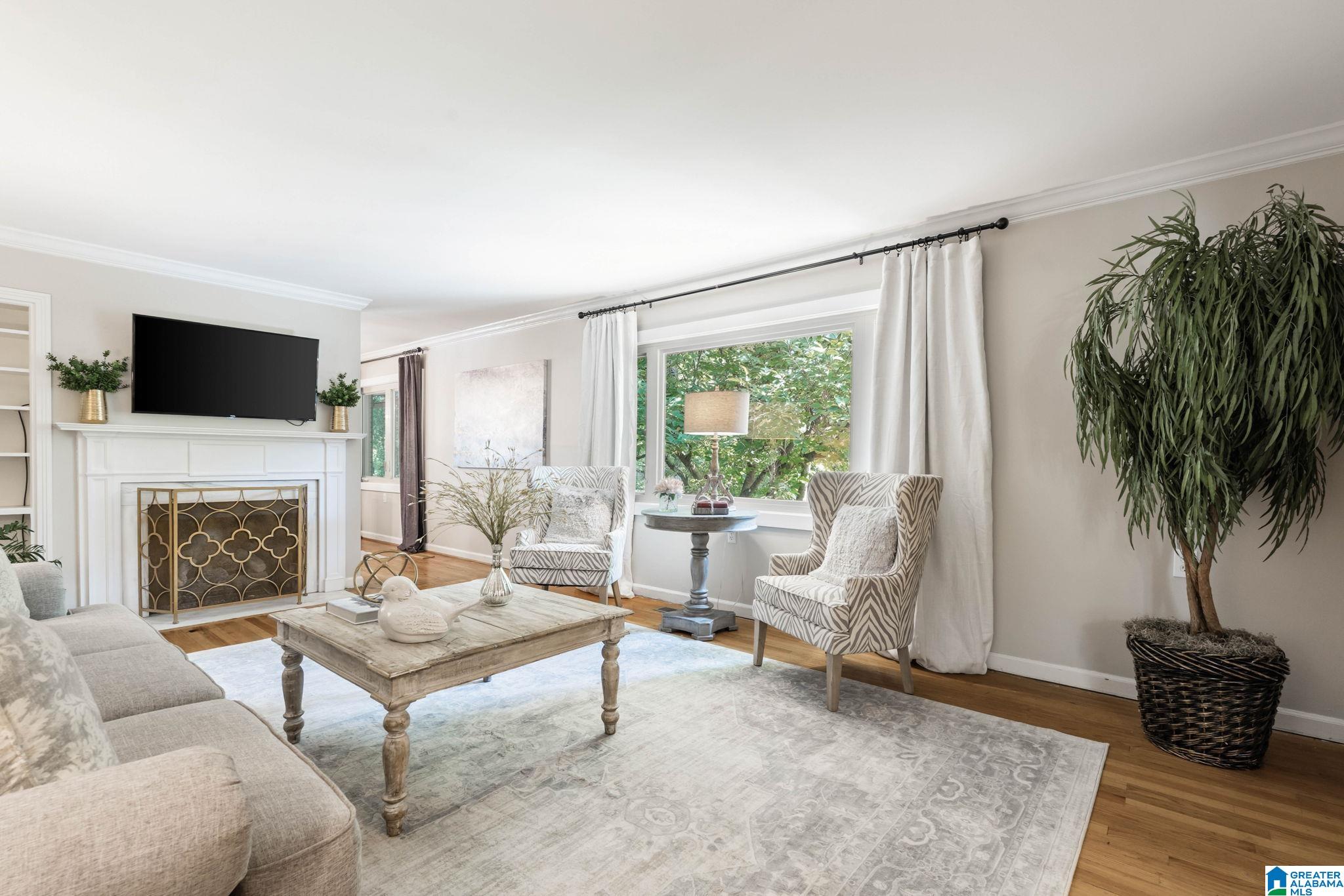 652 RUMSON ROAD