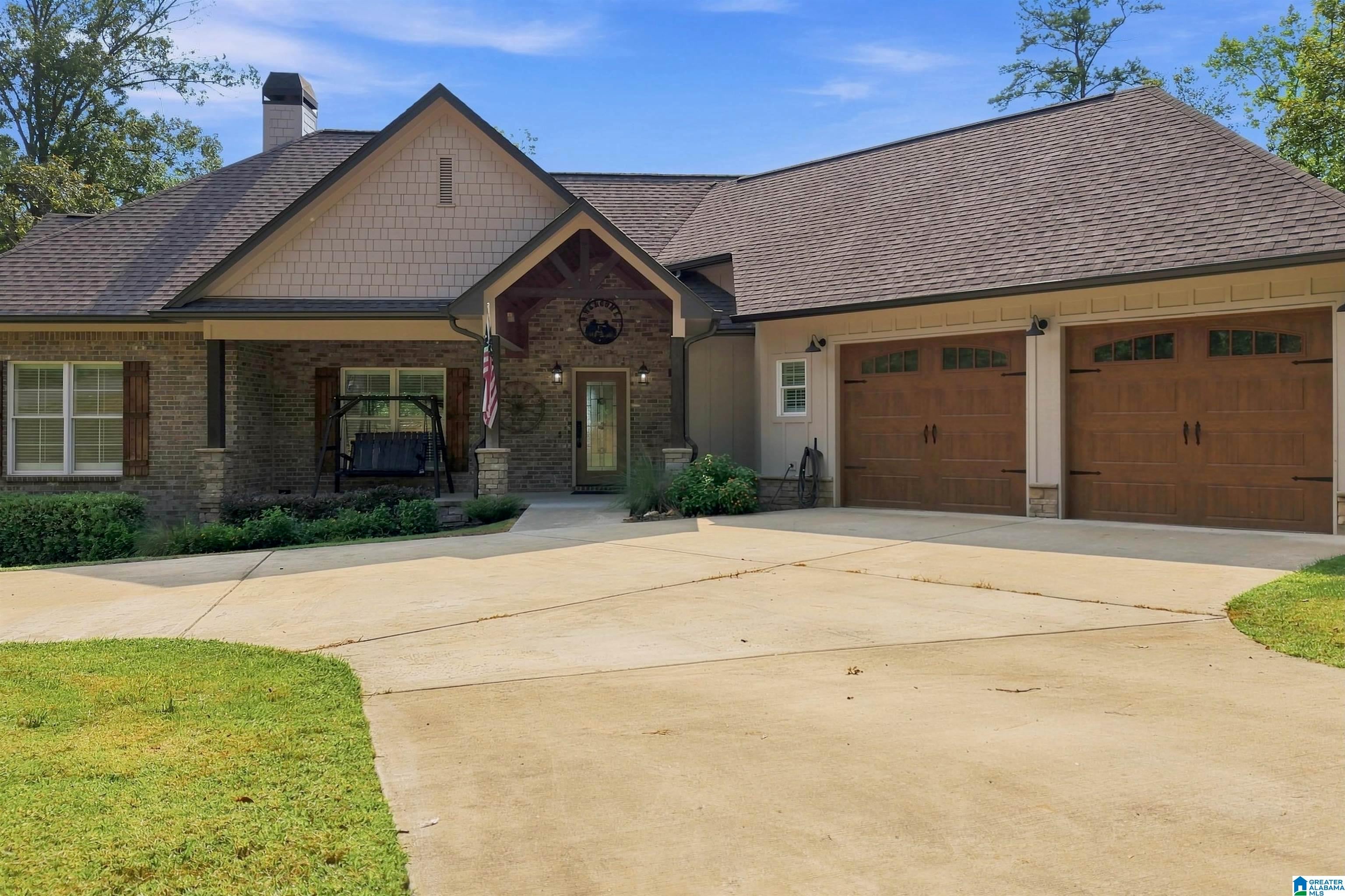 50 EAGLE POINT TRACE