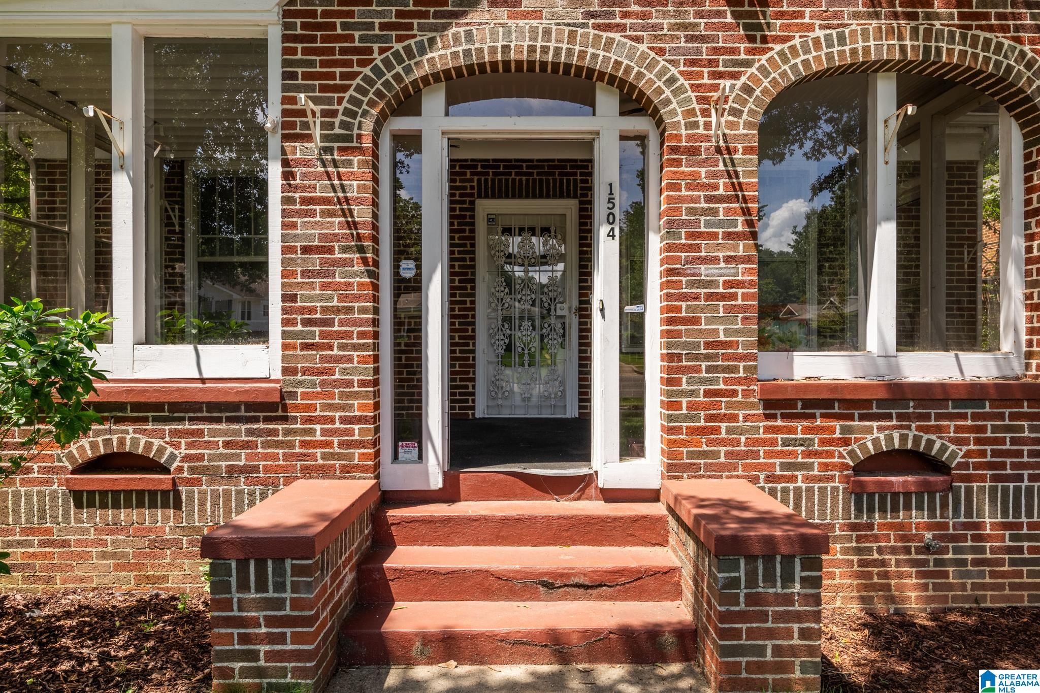 1504 CHRISTINE AVENUE