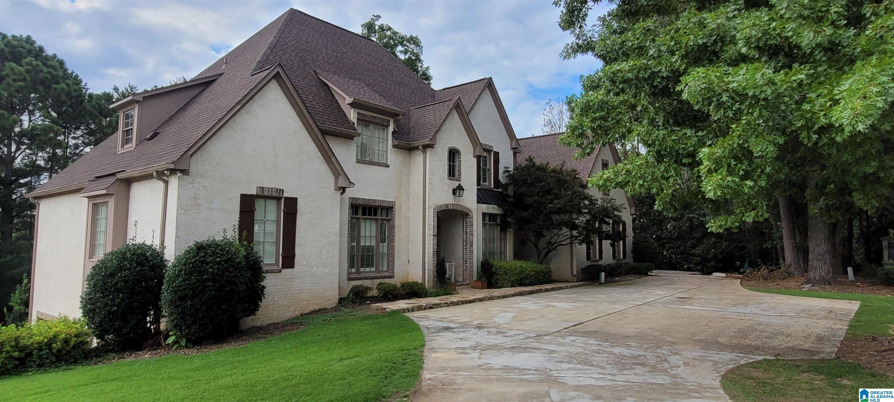 2000 LAKE HEATHER DRIVE