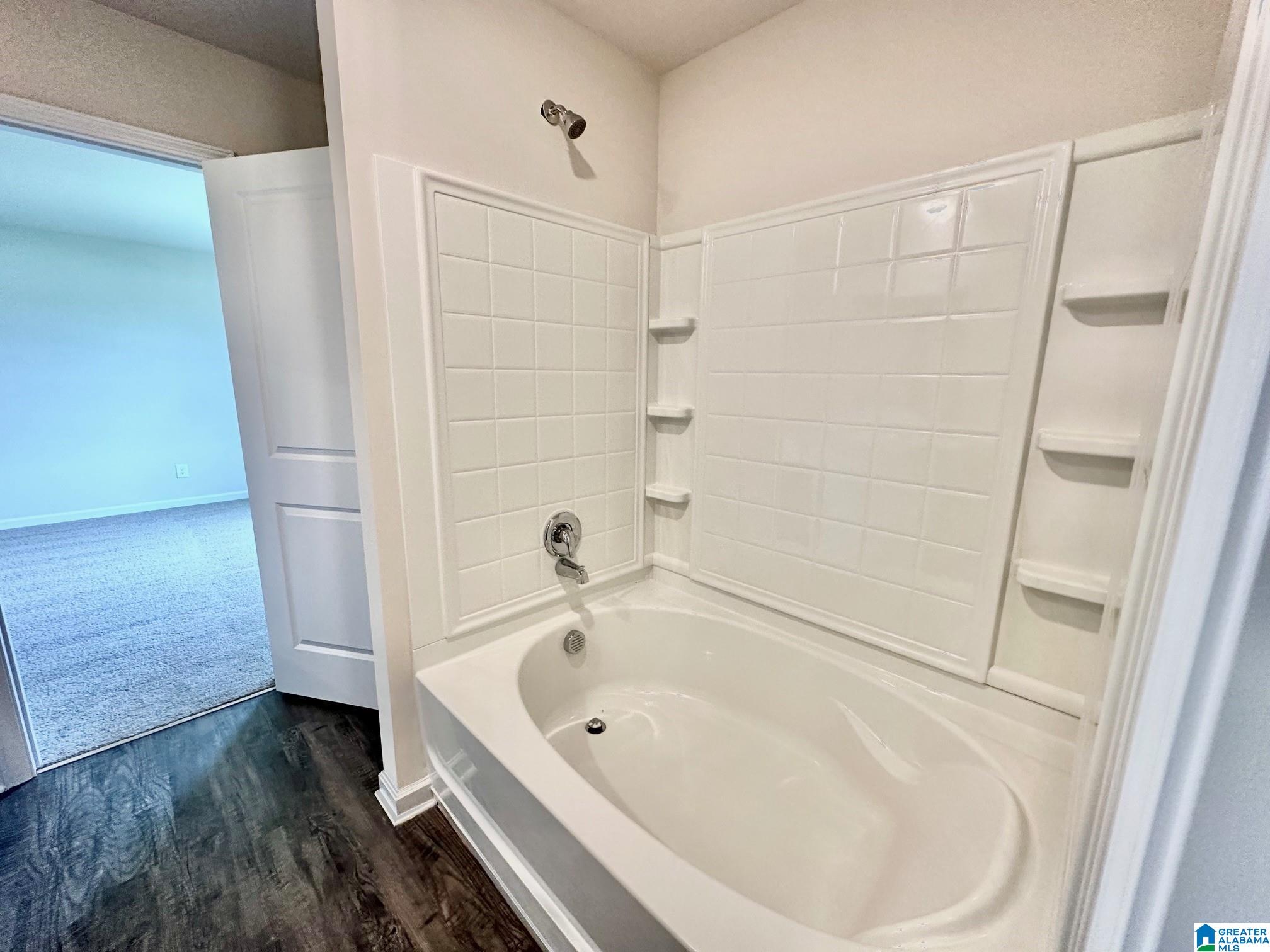 4009 PLYMOUTH LANE
