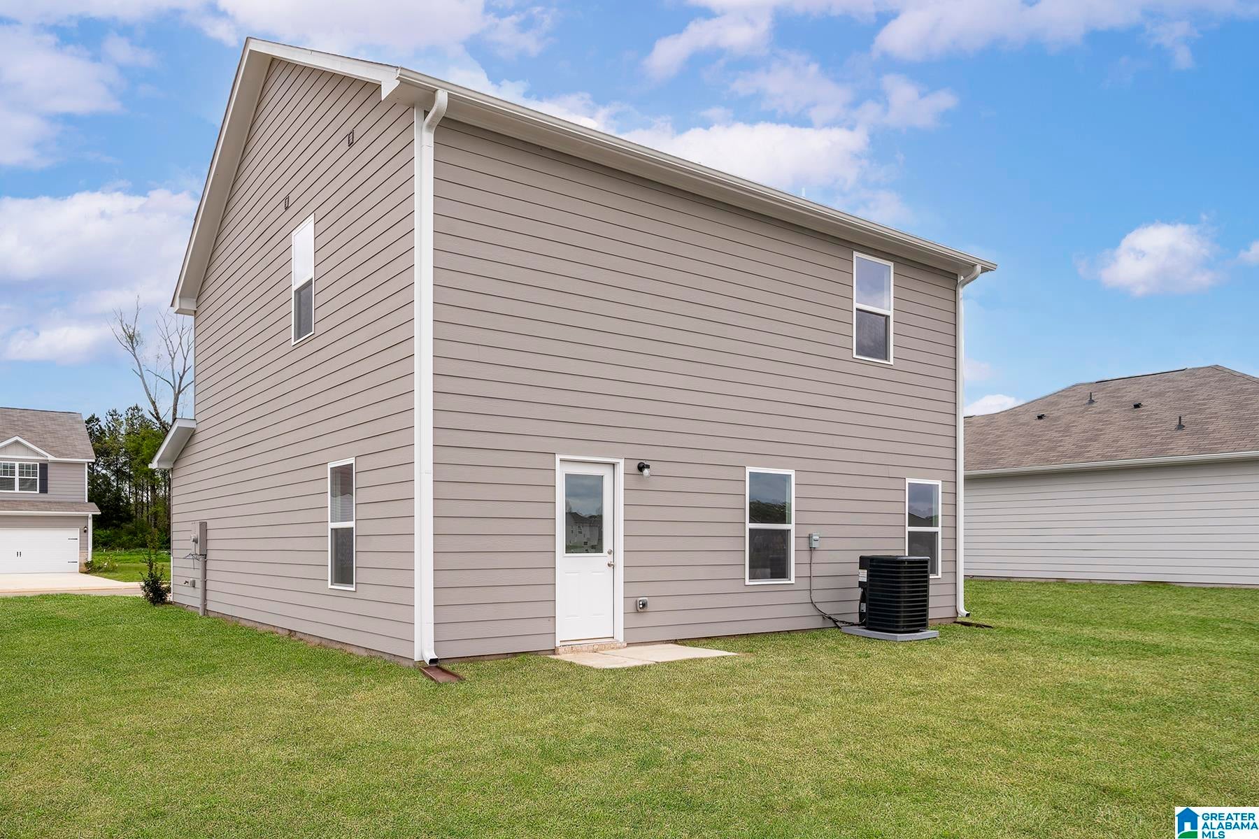 4009 PLYMOUTH LANE