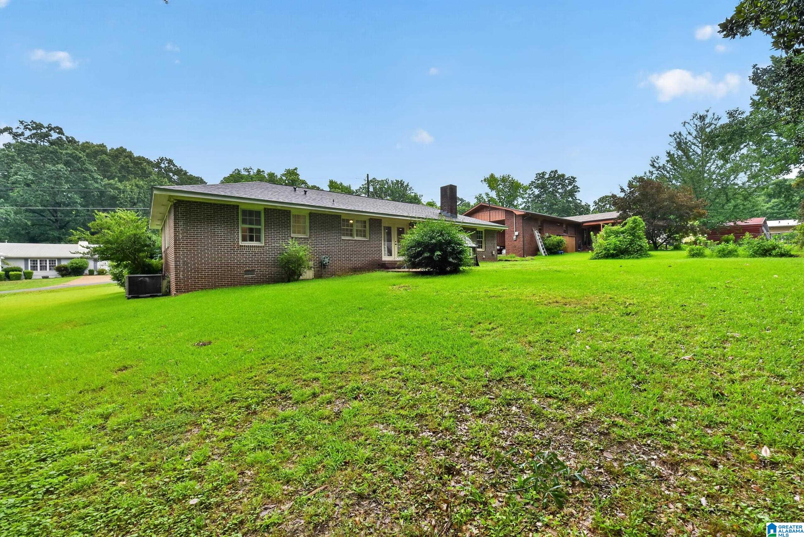 2485 VALLEY VIEW LANE