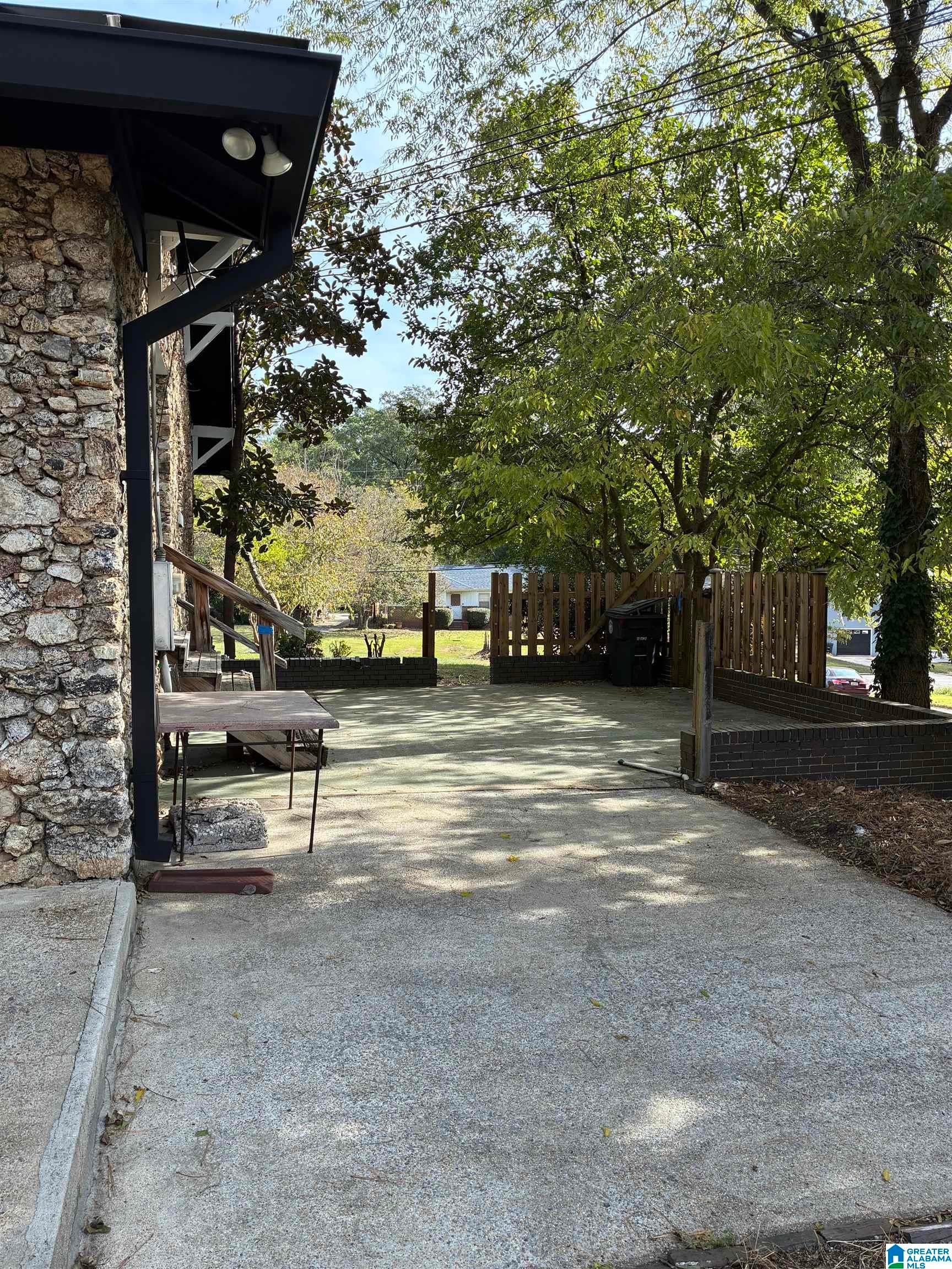 1118 CAMELLIA ROAD