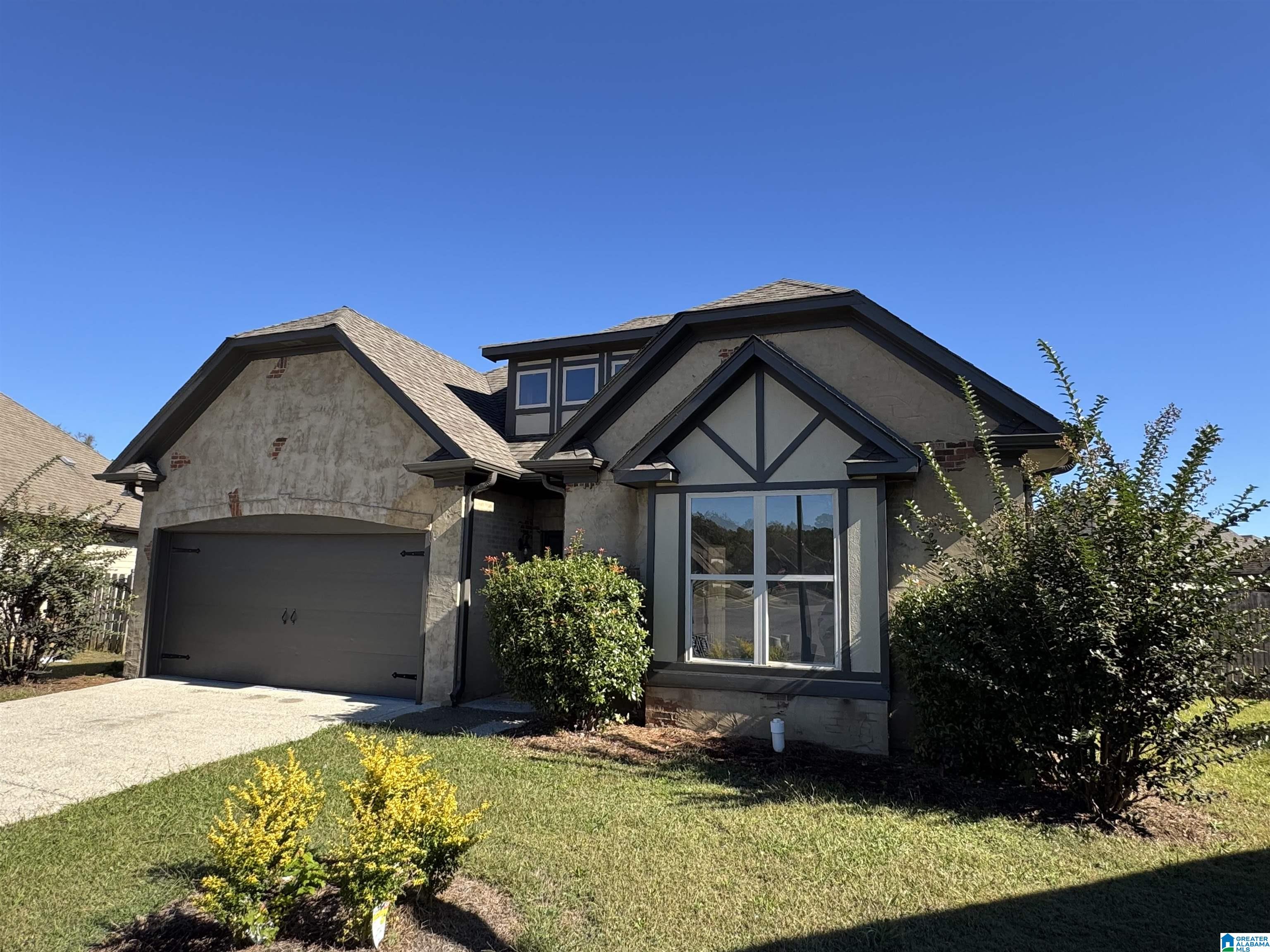 2312 DUNBAR CIRCLE