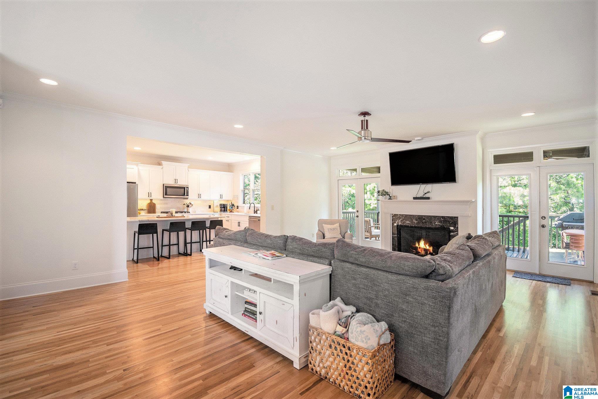 5707 CHESTNUT TRACE