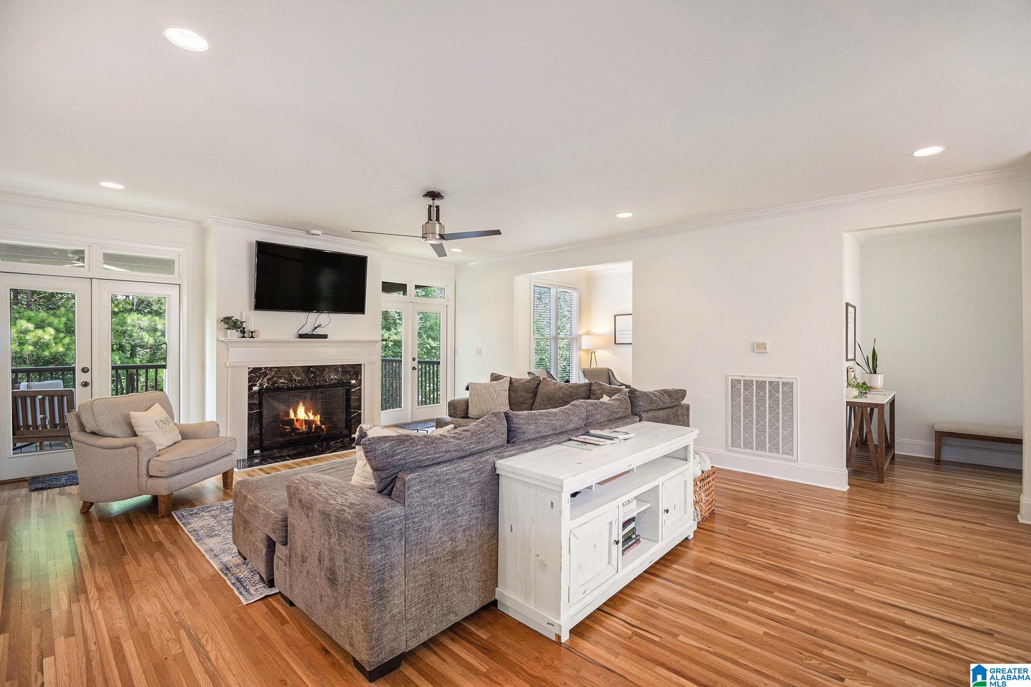 5707 CHESTNUT TRACE