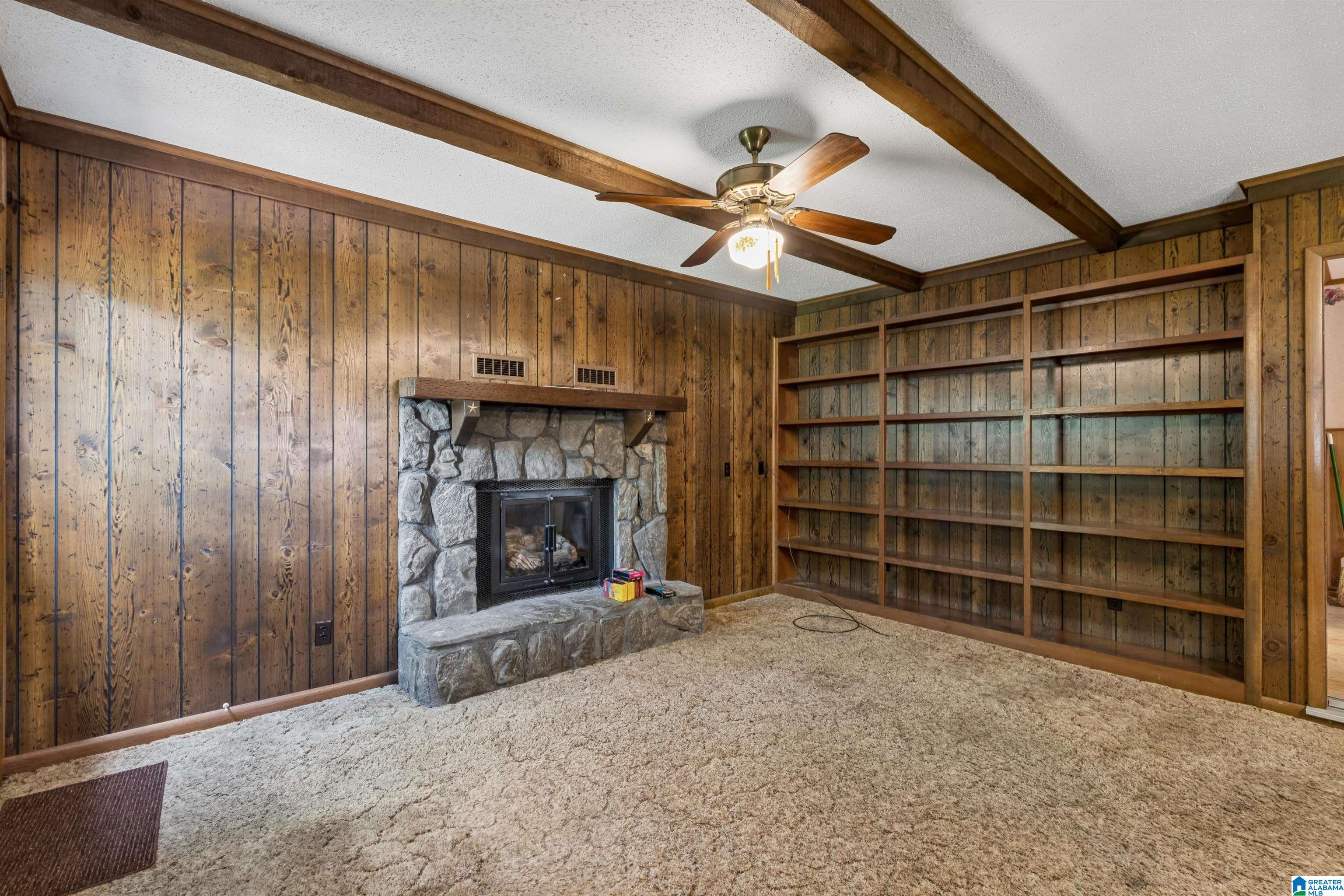 830 SHERWOOD FOREST DRIVE