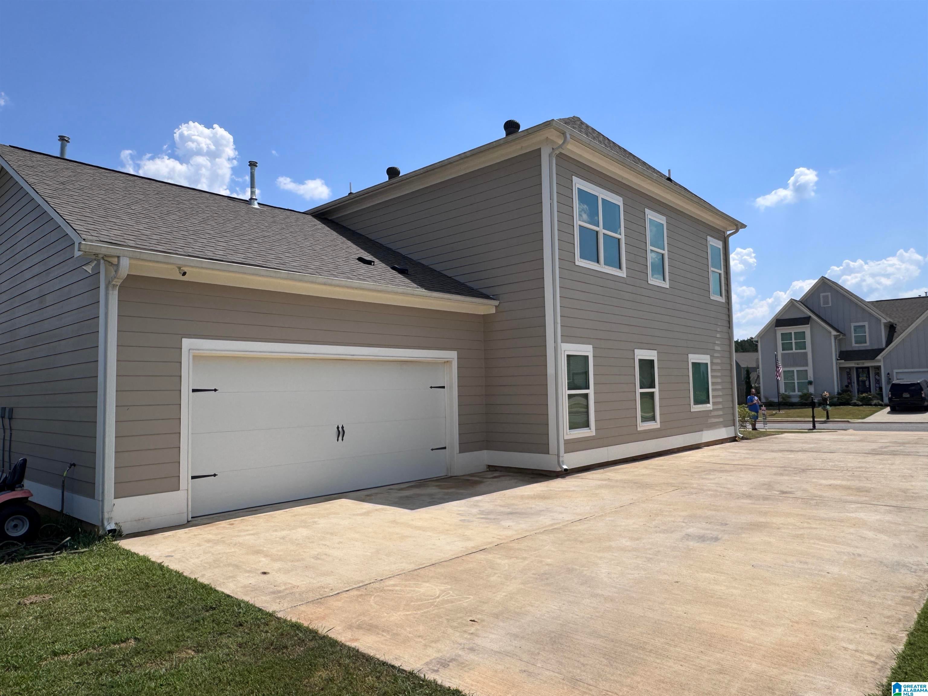 583 AVONDALE LANE