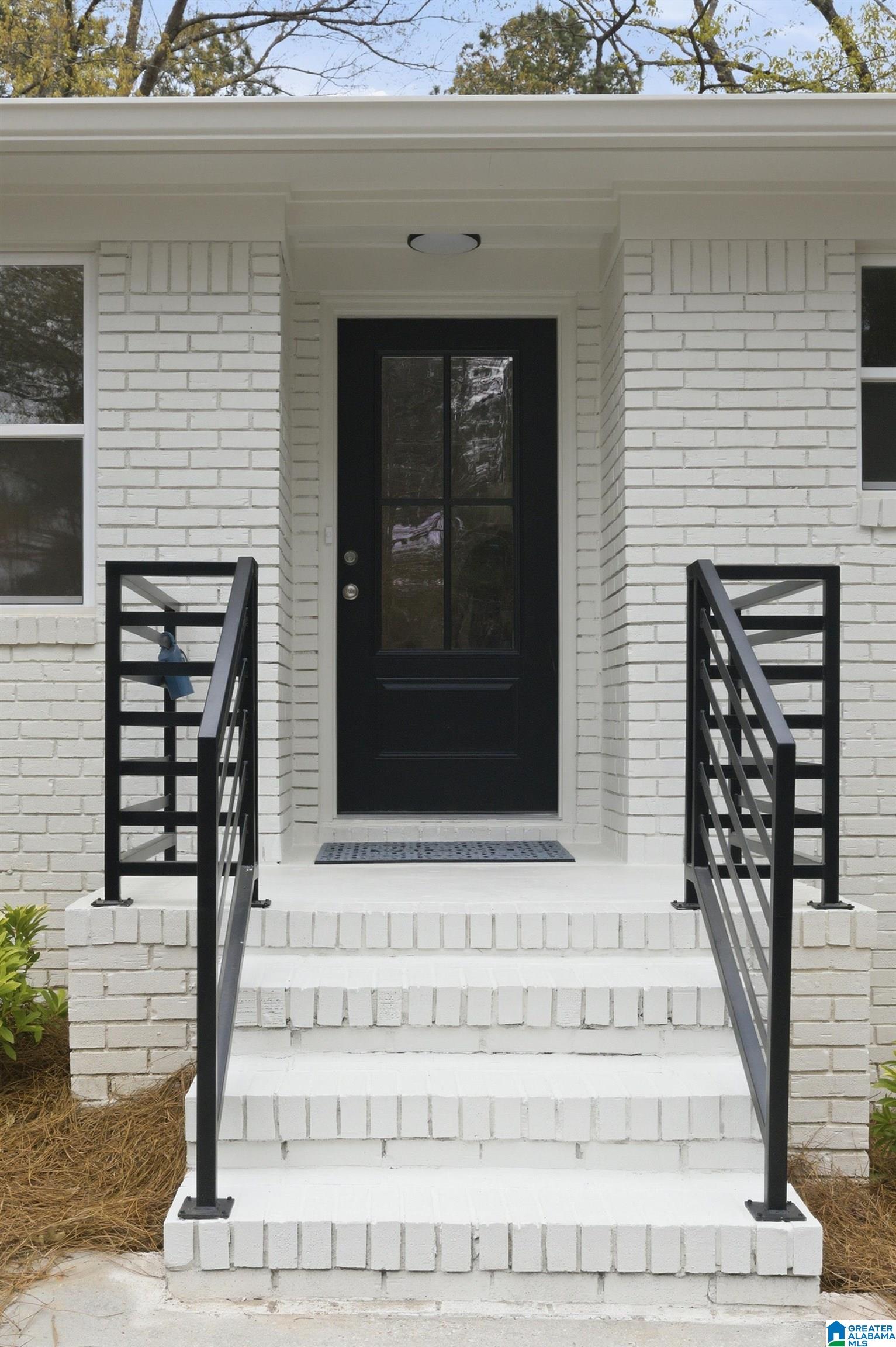 5676 REX LAKE CIRCLE