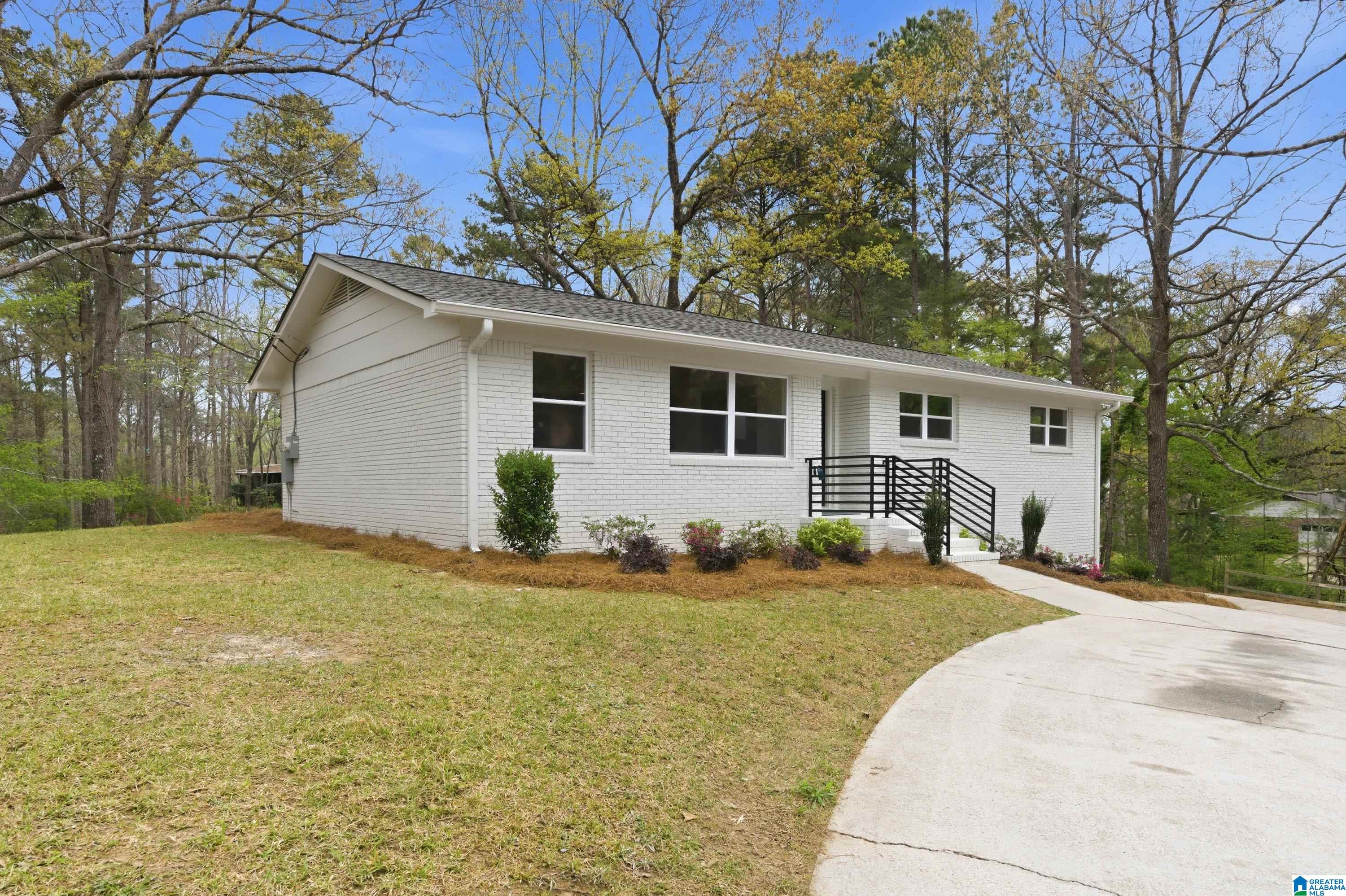 5676 REX LAKE CIRCLE