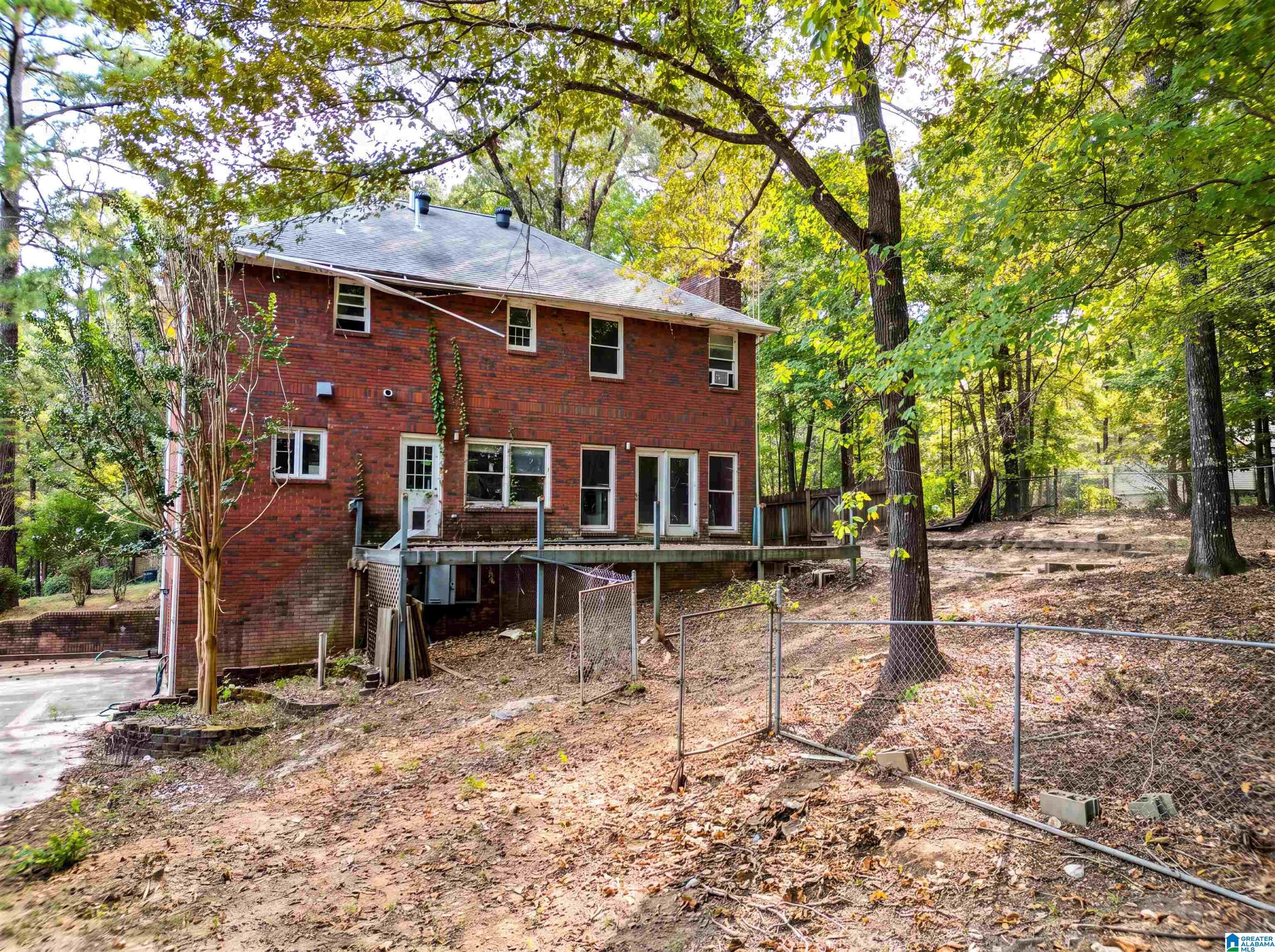 596 MILLER CIRCLE