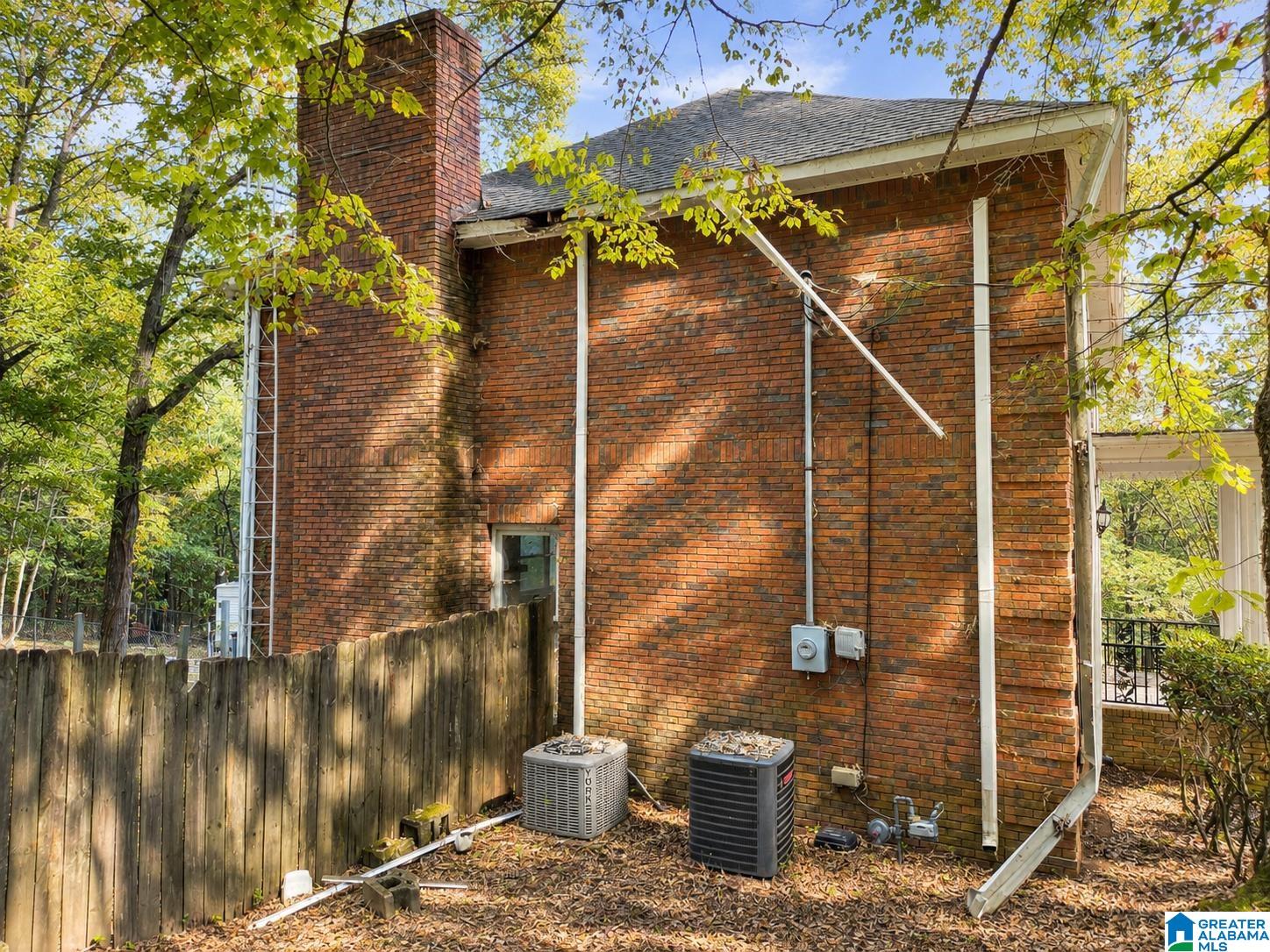 596 MILLER CIRCLE