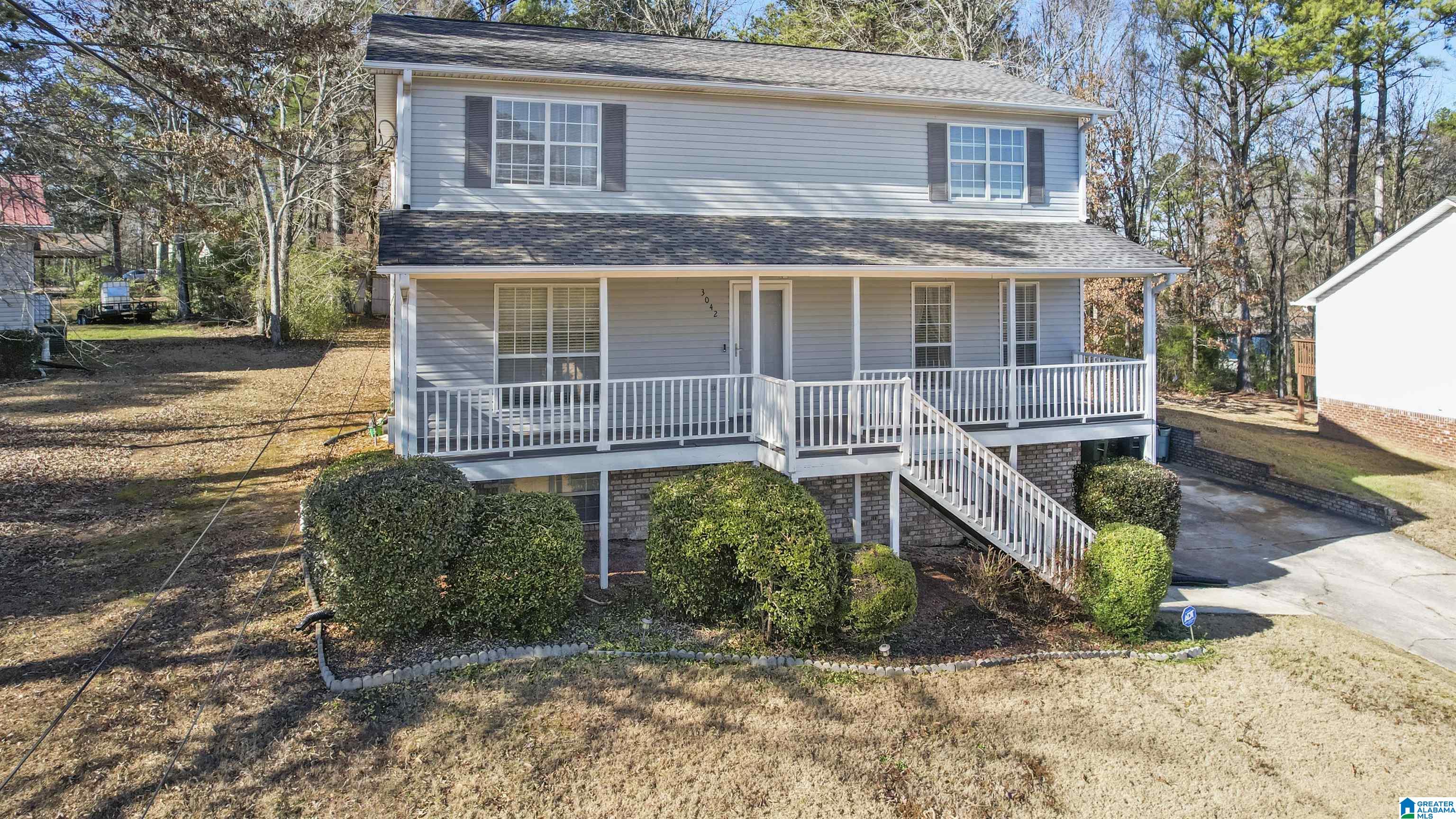 3042 WOOD CIRCLE